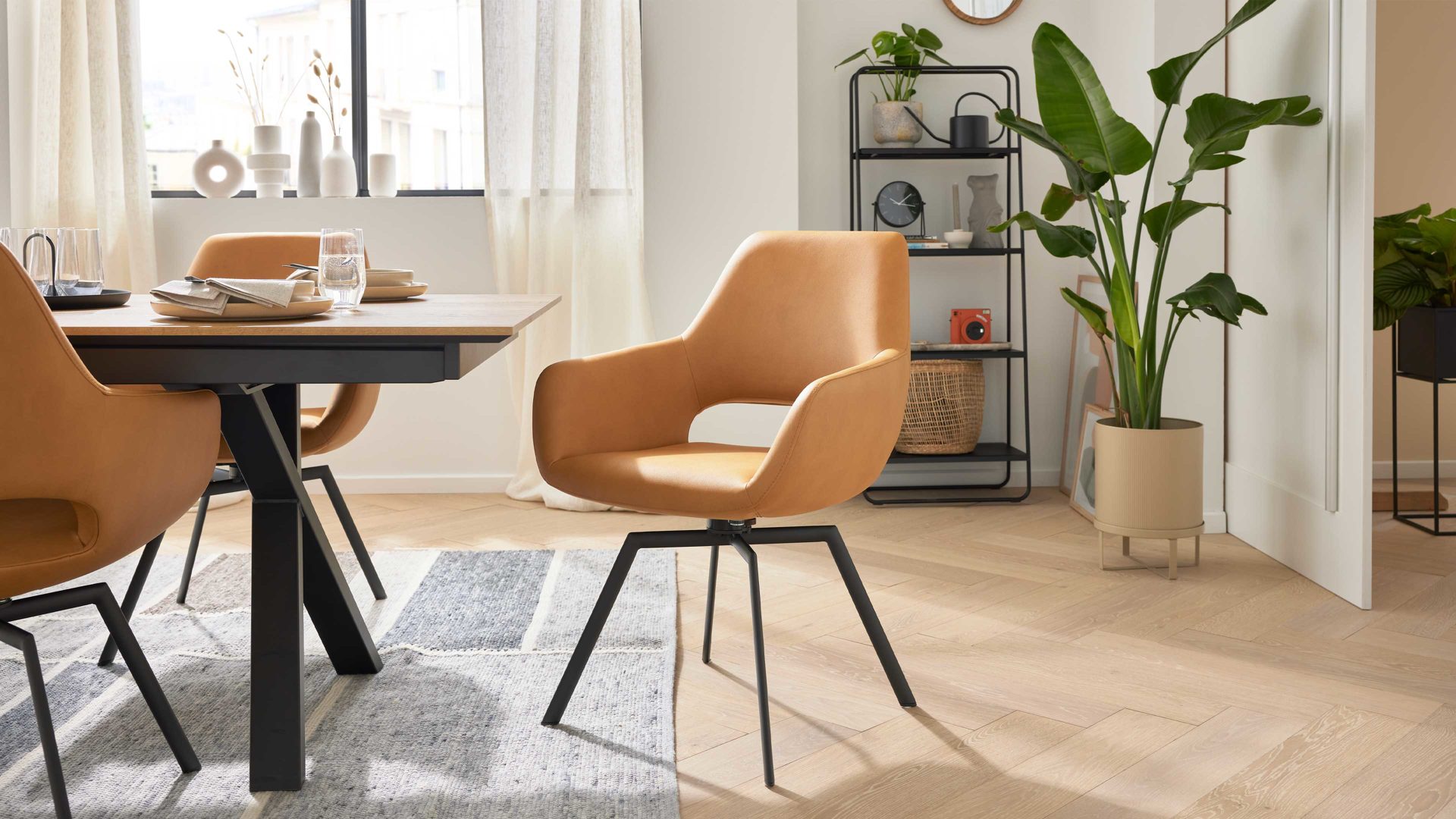 Interliving Esszimmer Serie 5112 - Schalenstuhl V232 Interliving Esszimmer Serie 5112 - Schalenstuhl V232