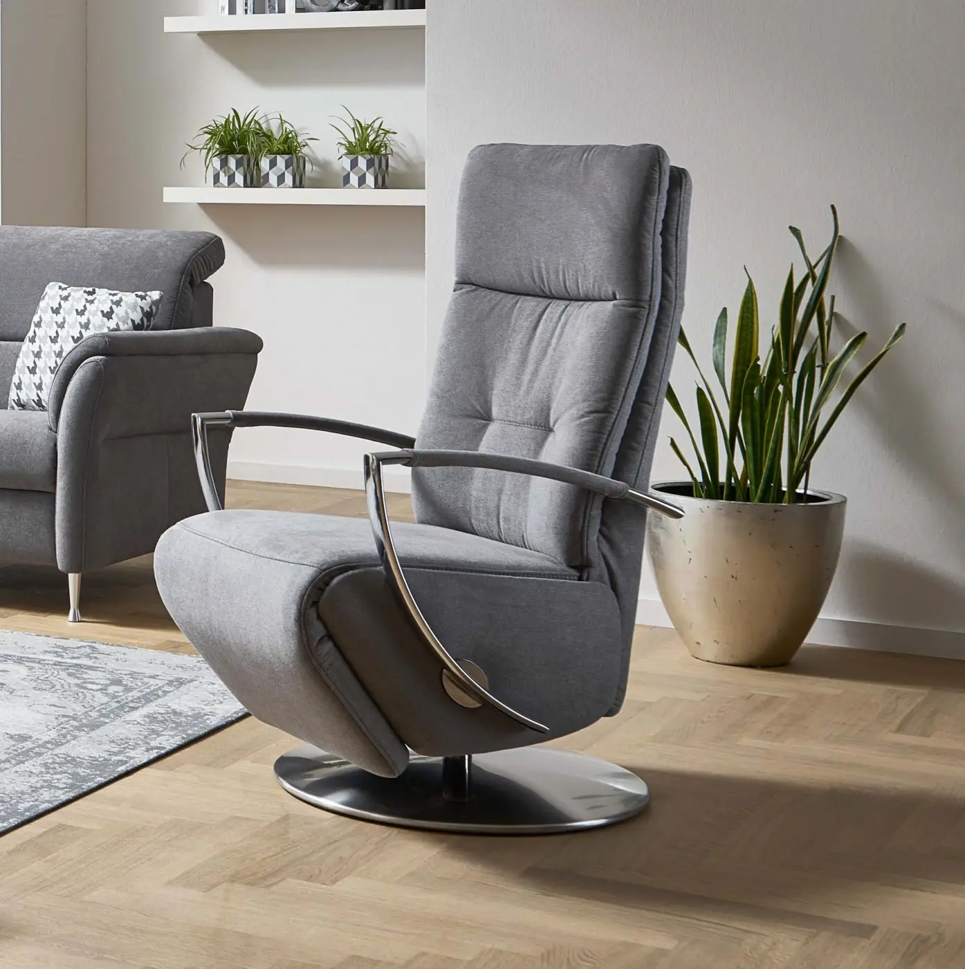 Drehsessel mit innovativer Relaxfunktion