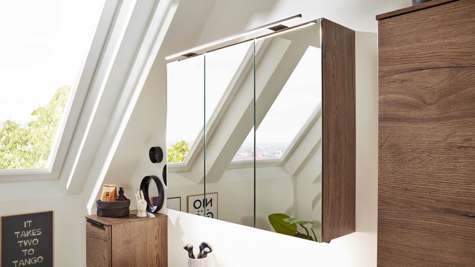Interliving Bad Serie 7402 Kombination Mittelachse Interliving Bad Serie 7402 Kombination Mittelachse