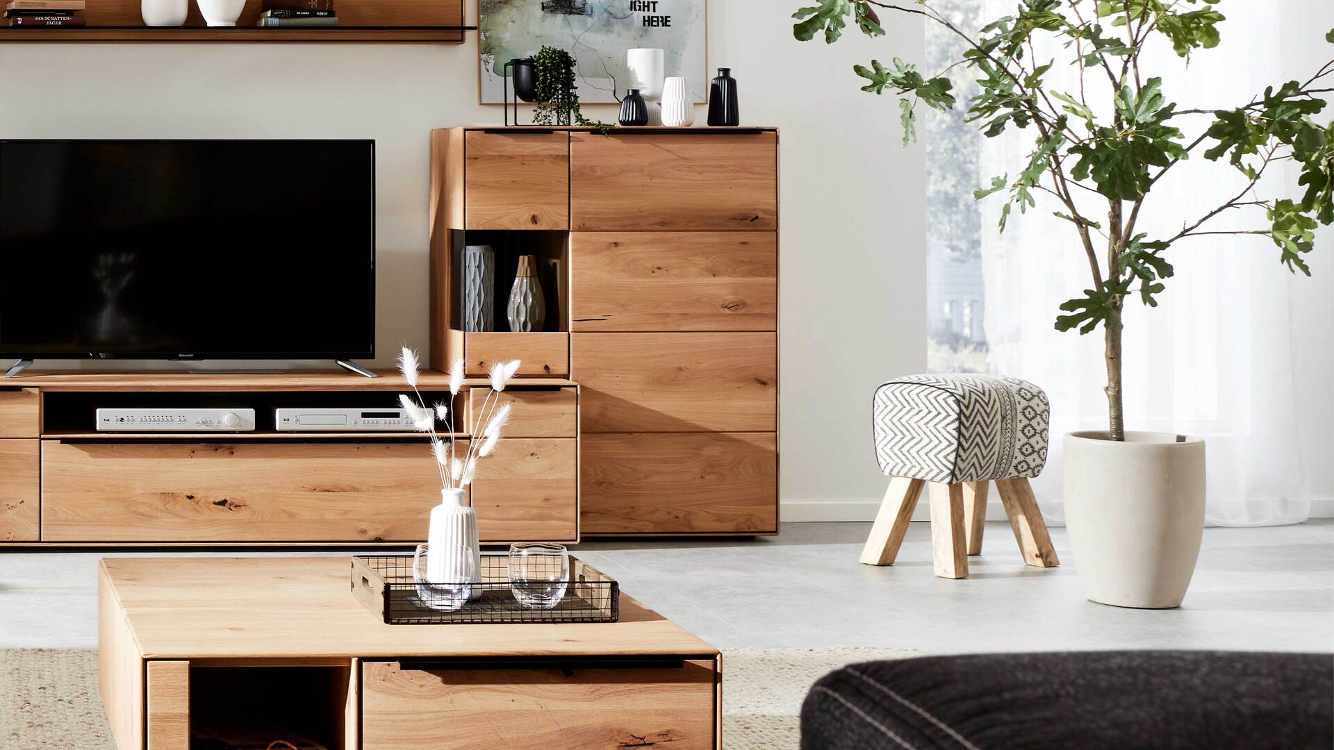 Interliving Wohnzimmer Serie 2020 - Highboard 151121 Interliving Wohnzimmer Serie 2020 - Highboard 151121