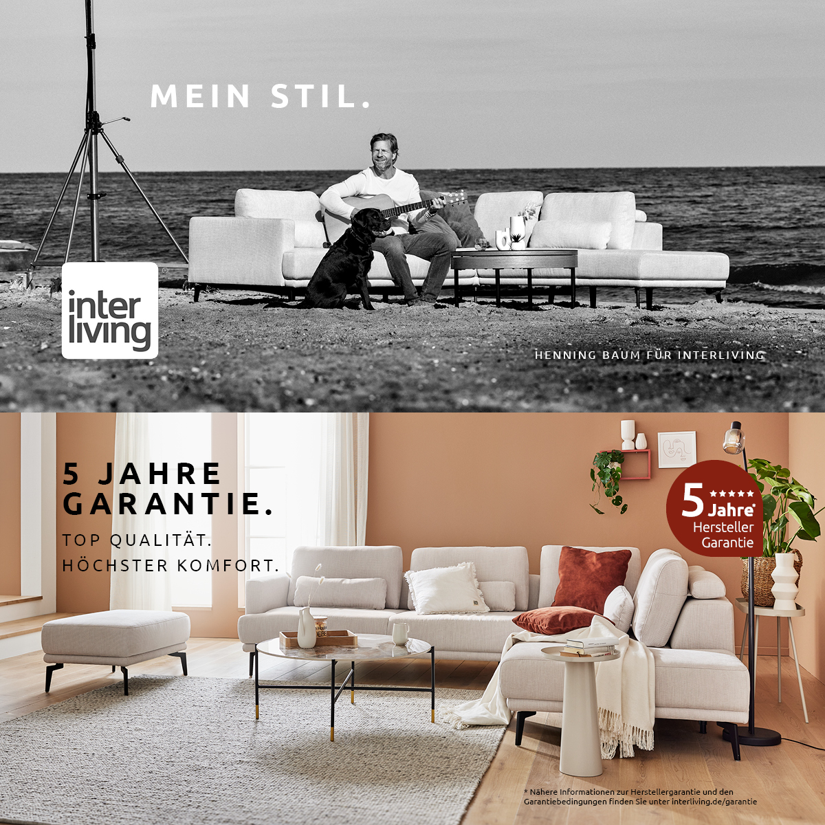 5 Jahre Garantie; Bild oben Schwarz-Weiß, Mann sitzt auf der Couch, die am Strand steht, spielt Gitarre und lächelt in die Kamera, Bild unten in Farbe, Weißes Sofa vor einer sandigen Wand.