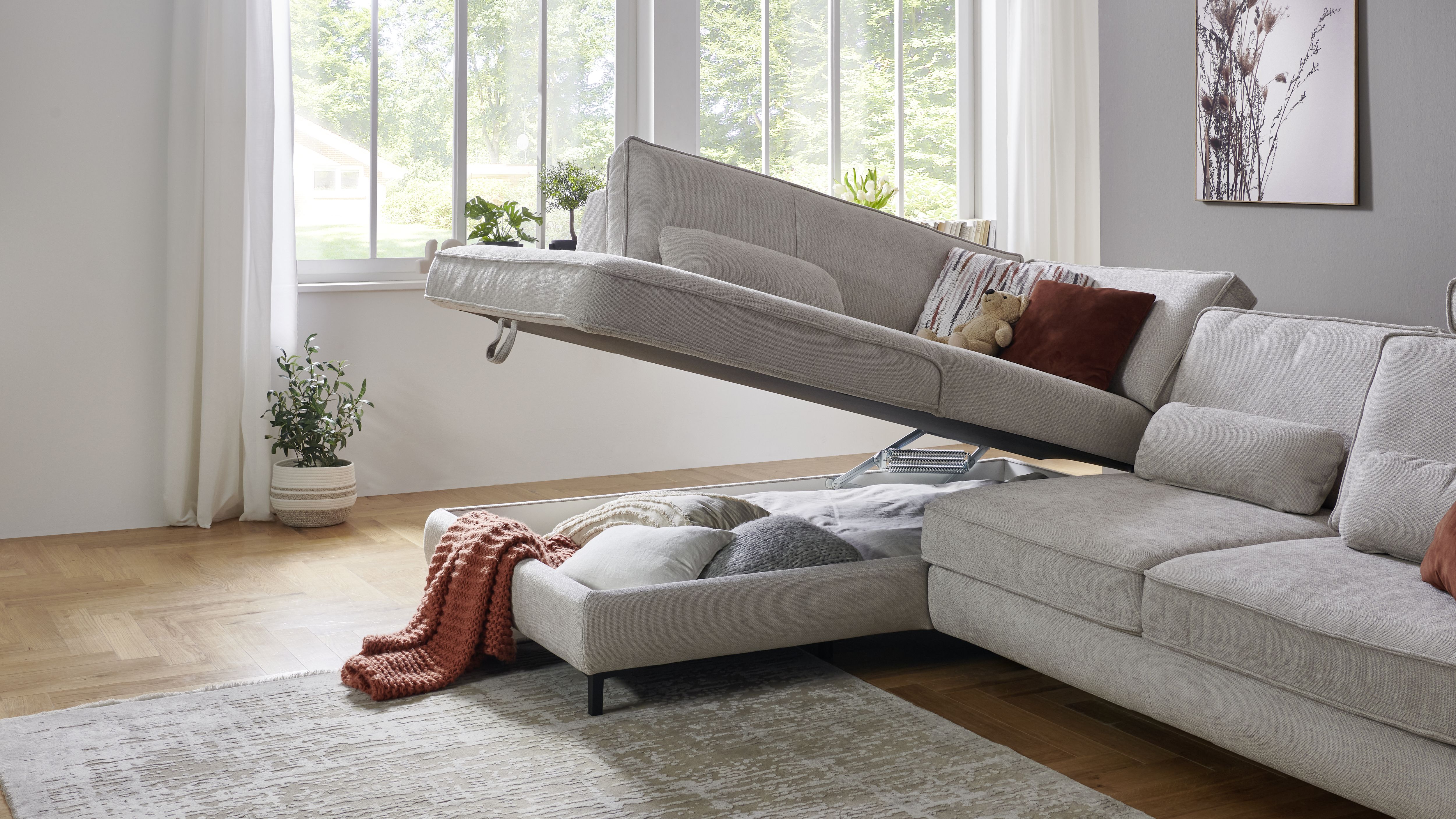 Ecksofa in Natur – modernes Design und hoher Komfo