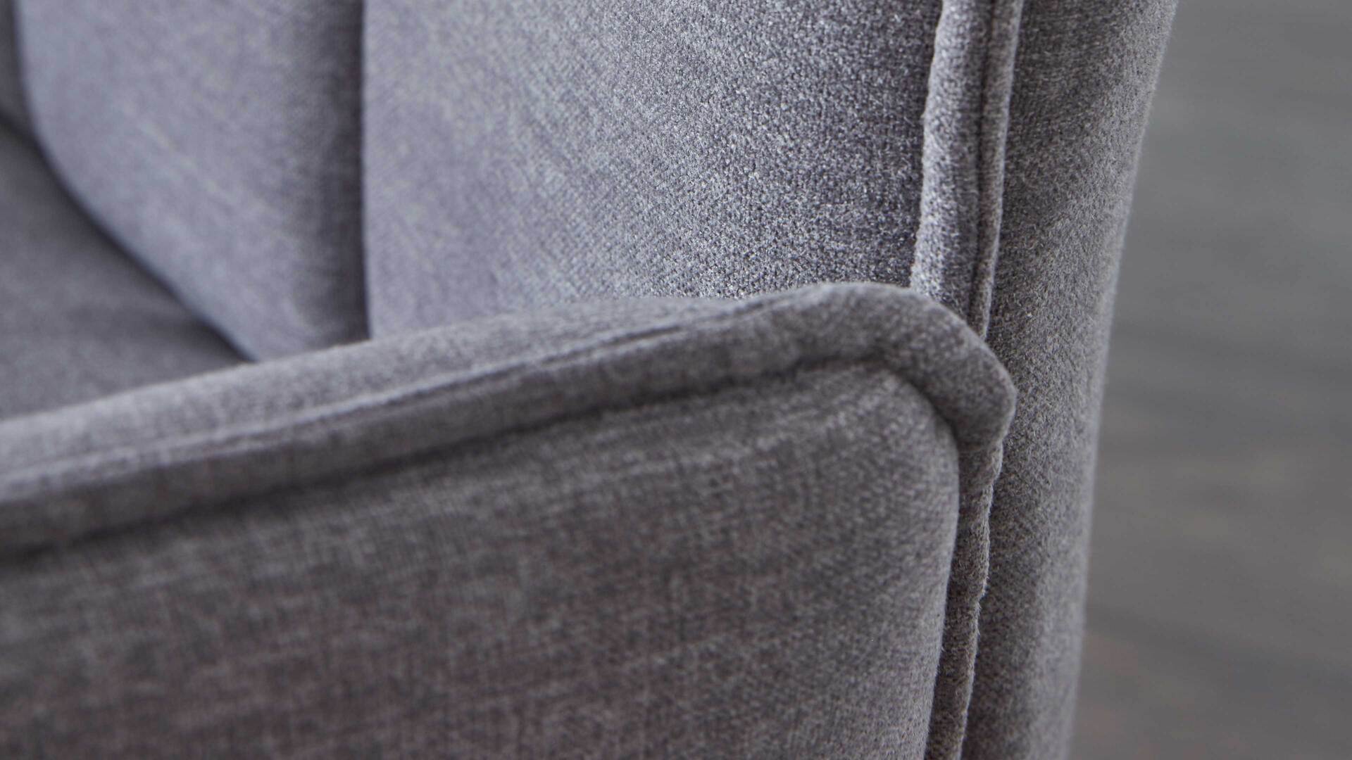 Interliving Esszimmer Serie 5102 Armlehn-Polsterstuhl V232