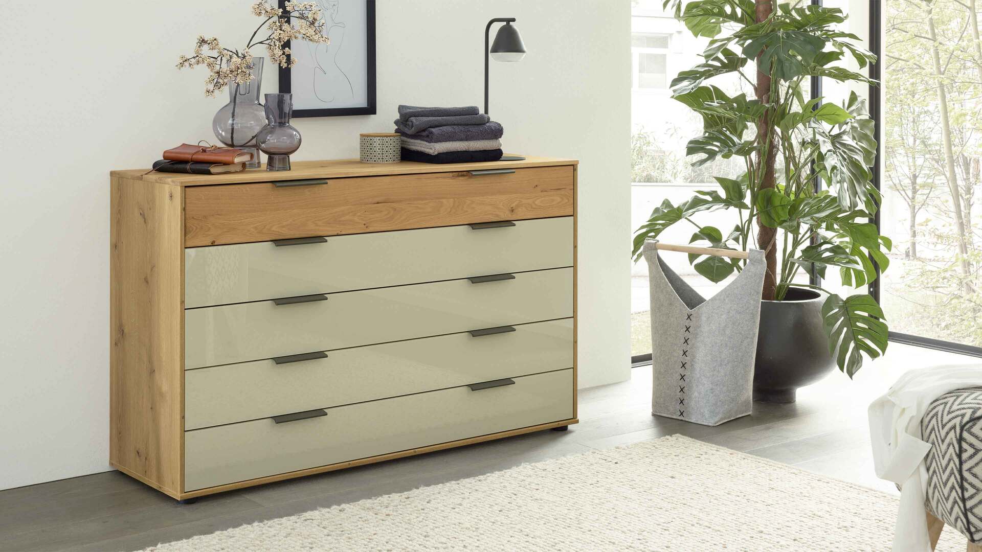 Interliving Schlafzimmer Serie 1027 Schubladenkommode 759