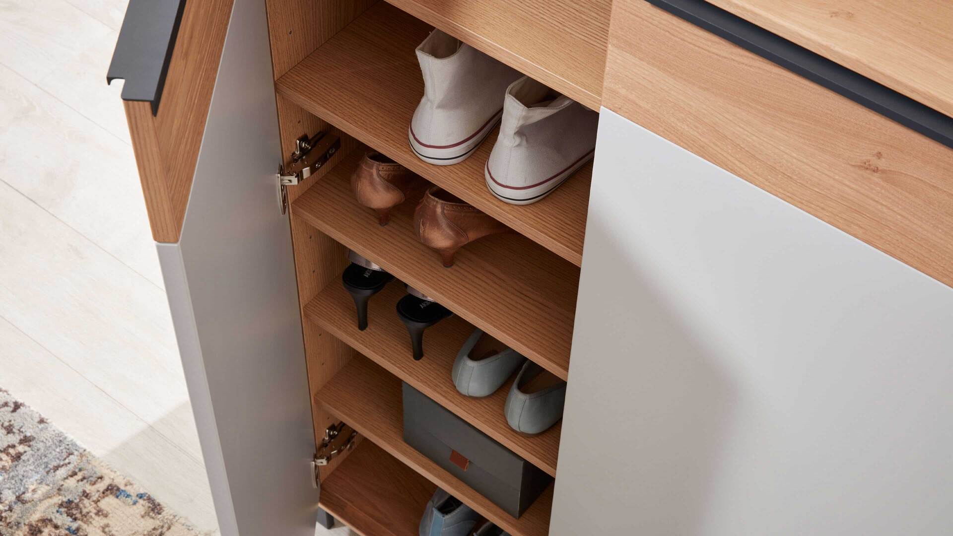 Interliving Garderoben Serie 6005 Schuhschrank 806
