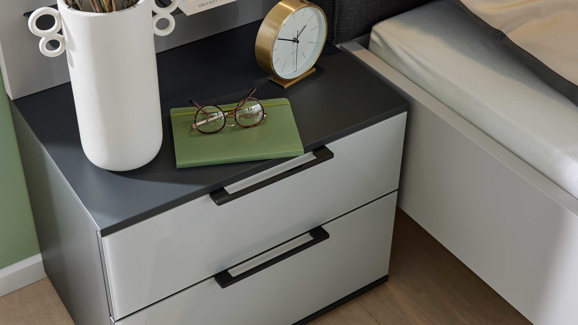 Interliving Nachtkommode Serie 1210