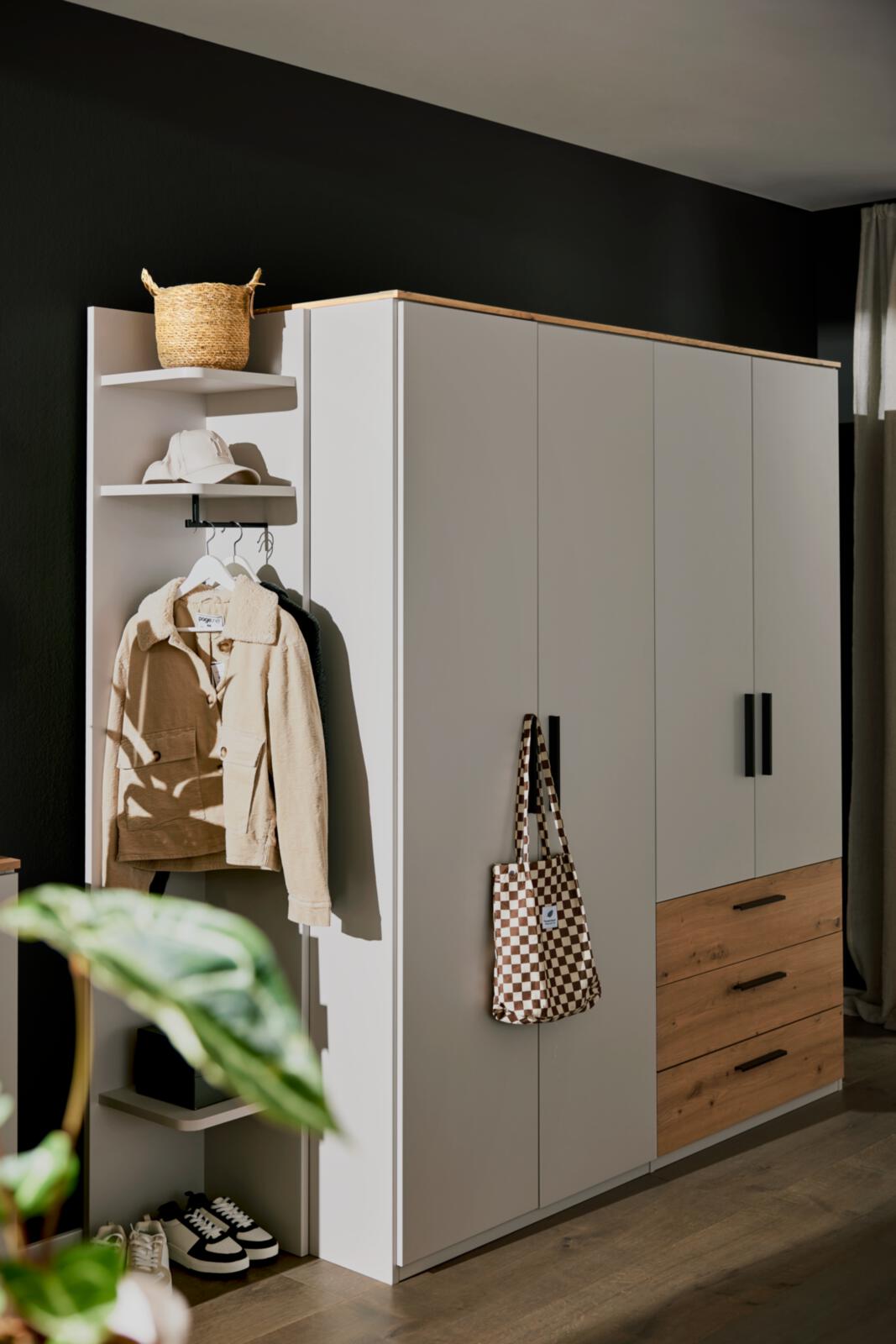 Garderobe - Interliving Serie 1702