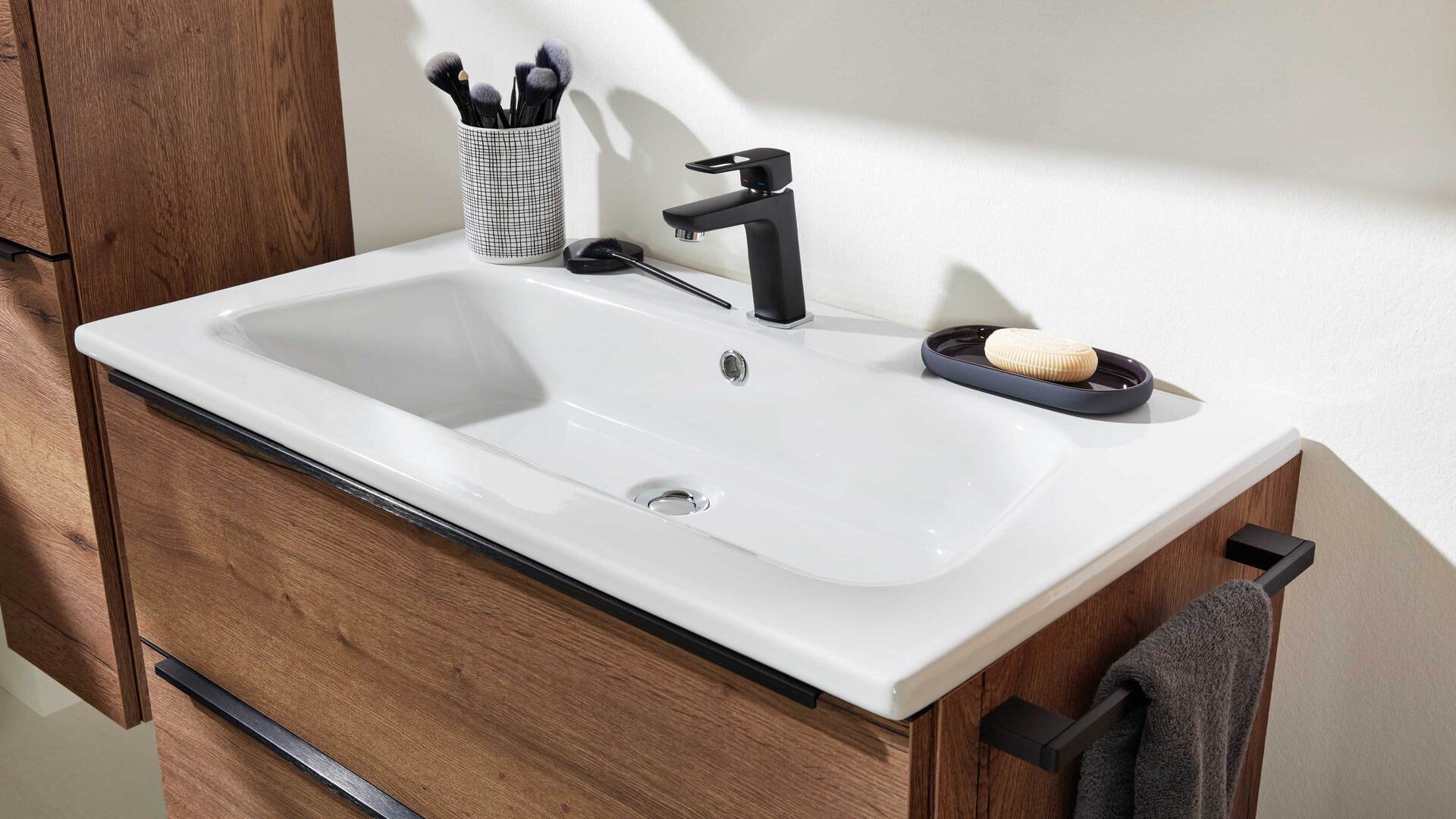 Interliving Bad Serie 7402 Kombination Mittelachse Interliving Bad Serie 7402 Kombination Mittelachse