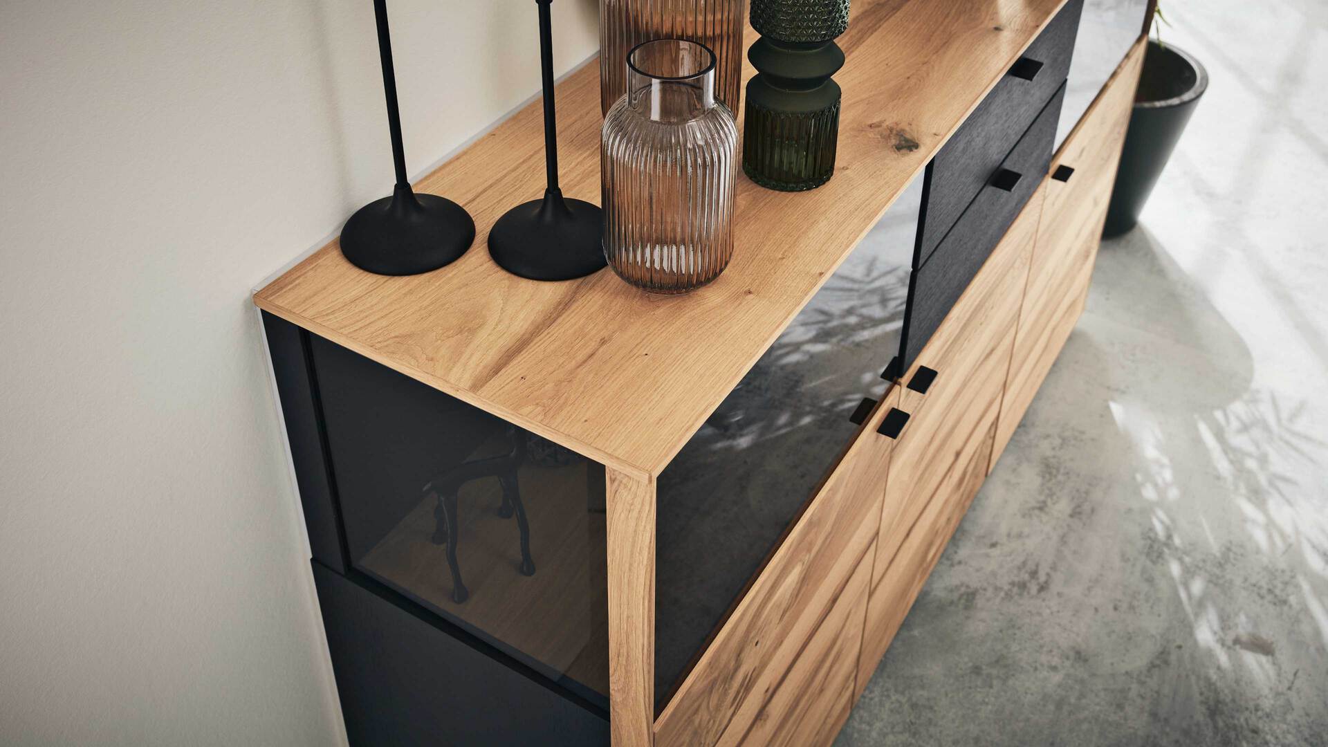 Interliving Esszimmer Serie 5604 - Sideboard V728-0308 Interliving Esszimmer Serie 5604 - Sideboard V728-0308