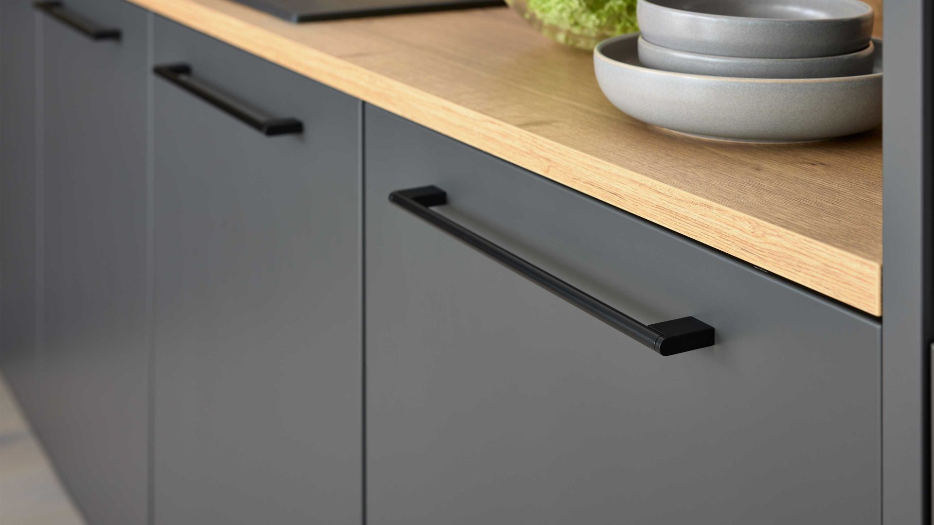 Interliving Küche Serie 3070 mit SIEMENS-Einbauger
