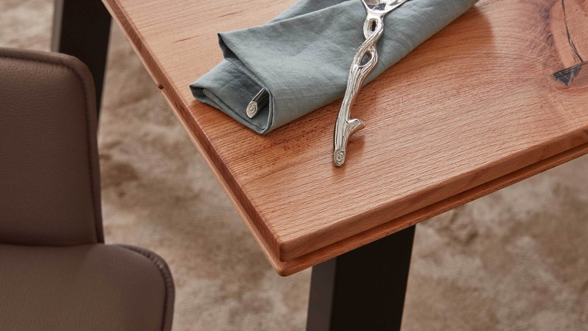 Interliving Esszimmer Serie 5102 Auszugtisch V513