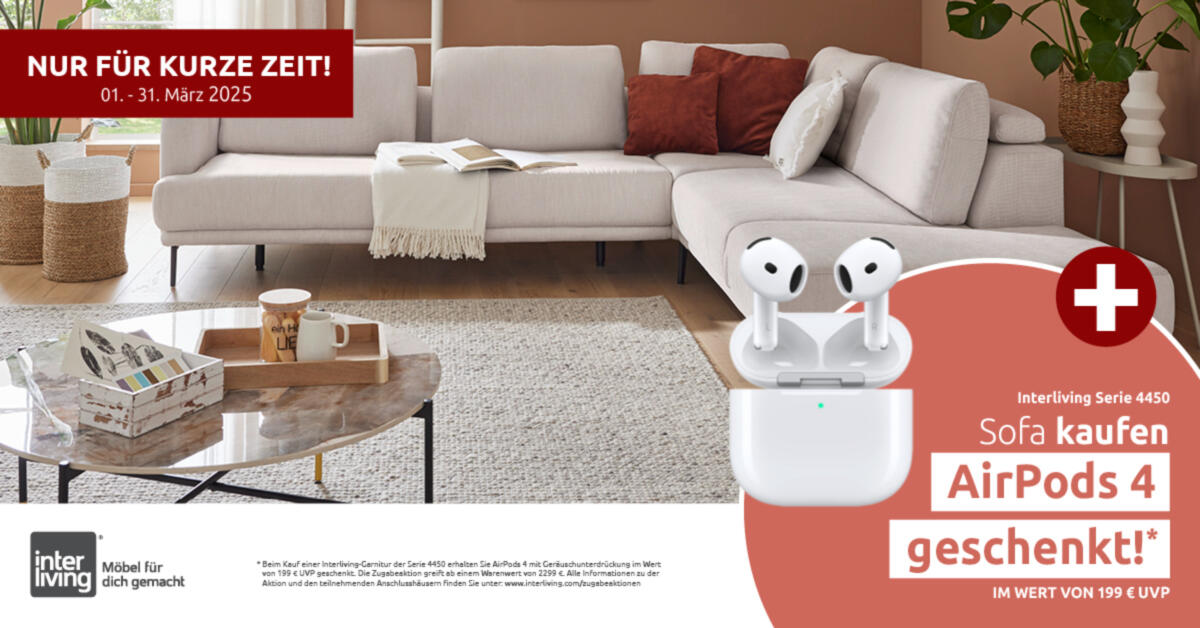Interliving Aktion AirPods geschenkt, im Hintergrund ein großes Ecksofa in Weiß