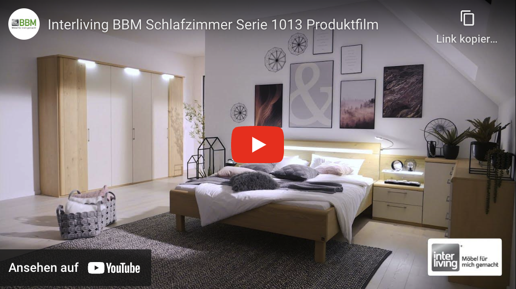 Sanft beleuchtetes Schlafzimmer