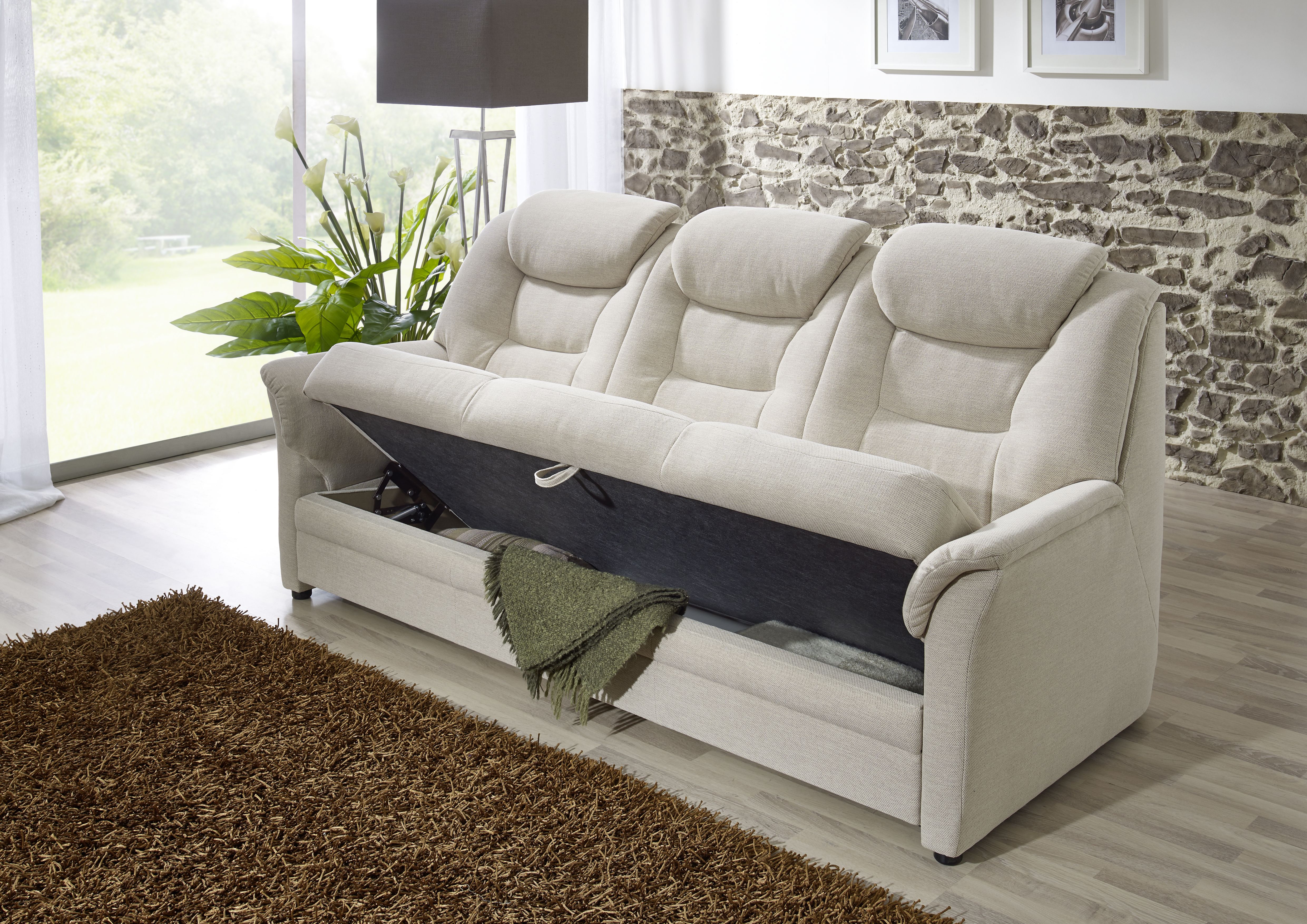 Zeitloser 3-Sitzer mit Komfortsitz – schlicht & st