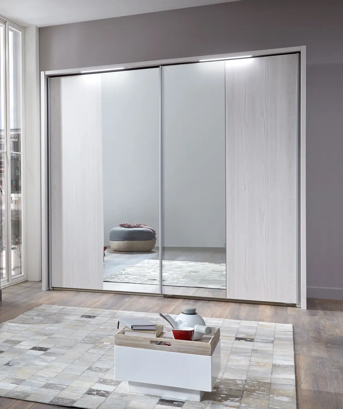 Schwebetürenschrank