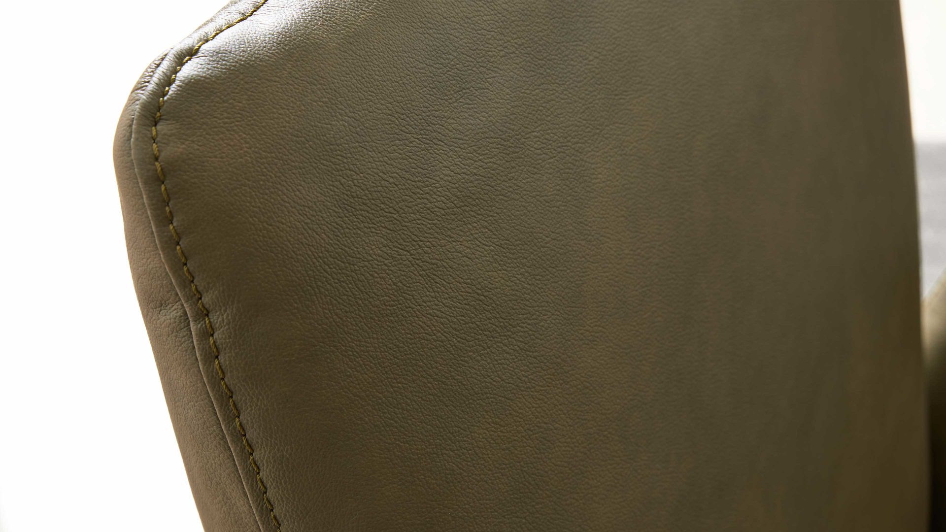 Eckbank aus Leder in Dunkelgrün