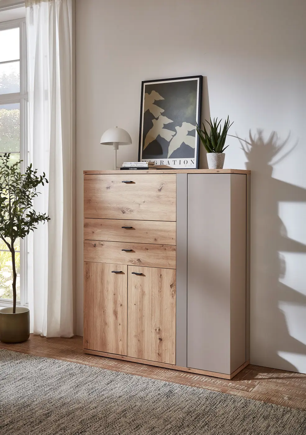 Highboard in Eiche Nachbildung