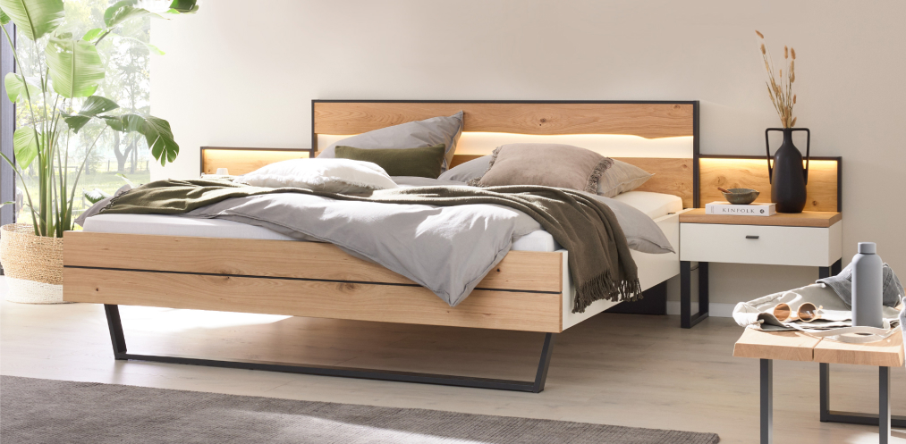Bett in Holzoptik