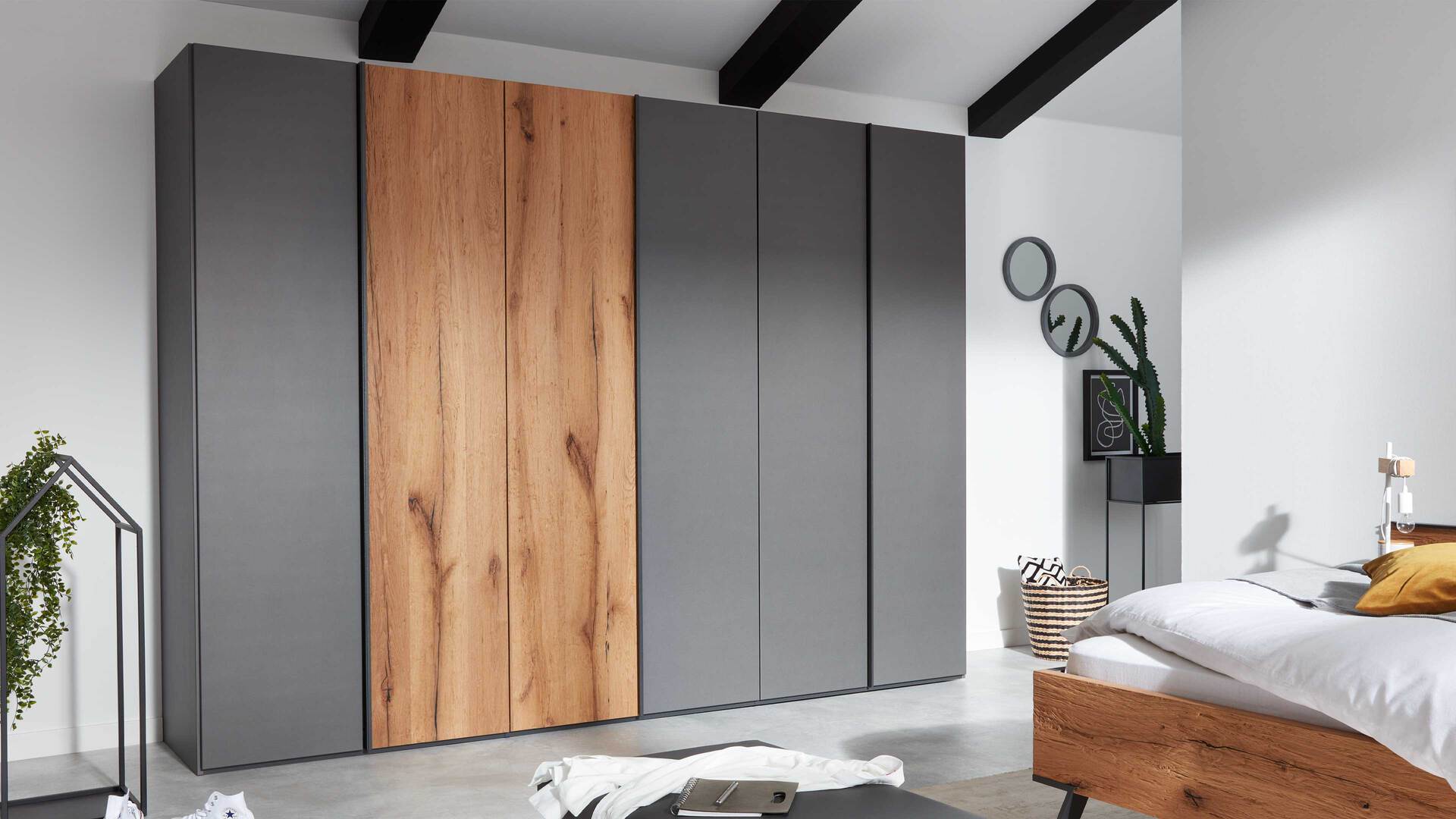 Interliving Schlafzimmer Serie 1025 Kleiderschrank 530062
