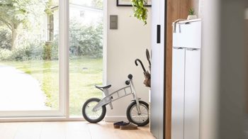 Interliving Garderobe Serie 6012 - Garderobenschrank INL-520 Interliving Garderobe Serie 6012 - Garderobenschrank INL-520