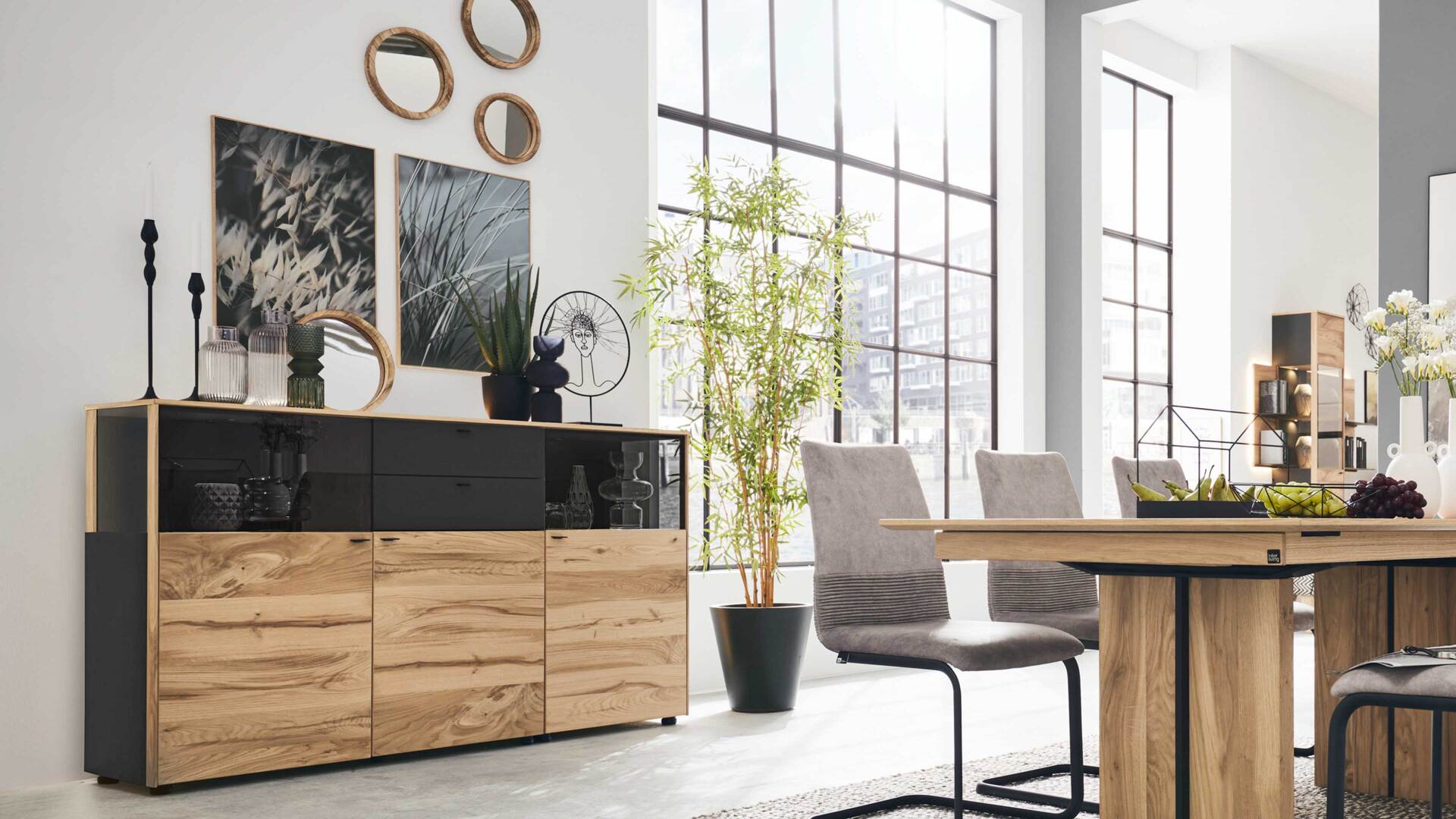 Interliving Esszimmer Serie 5604 - Sideboard V728-0308 Interliving Esszimmer Serie 5604 - Sideboard V728-0308