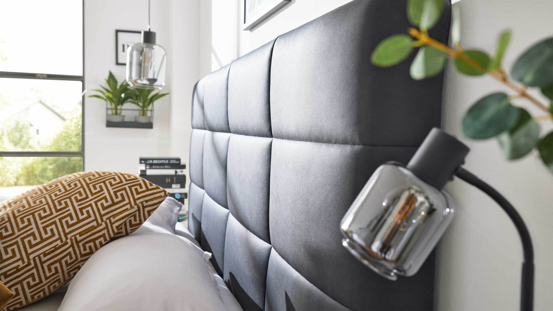 Interliving Boxspringbett Serie 1402 – Motor-Boxspringbett Interliving Boxspringbett Serie 1402 – Motor-Boxspringbett