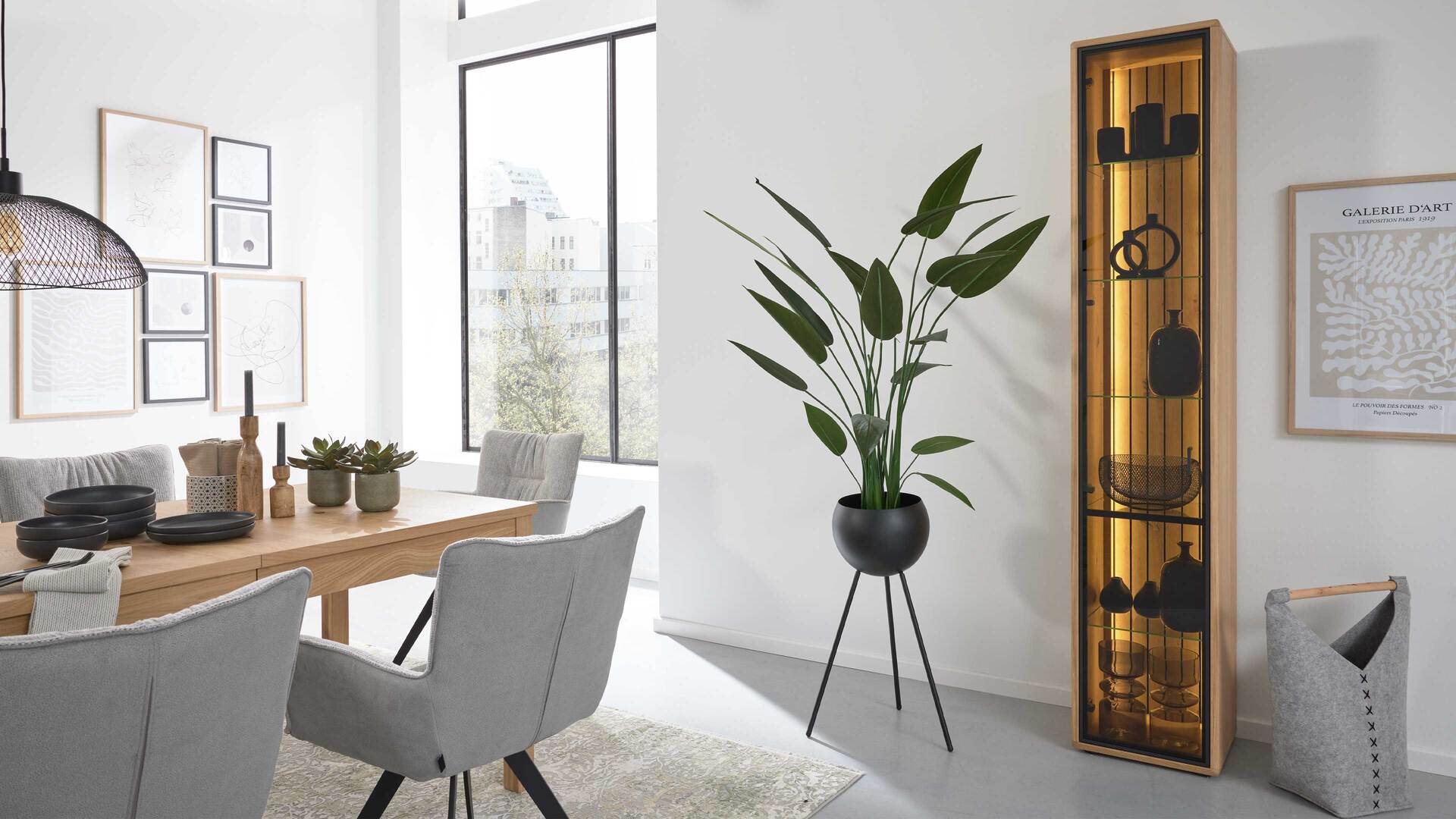 Interliving Wohnzimmer Serie 2024 - Vitrine
