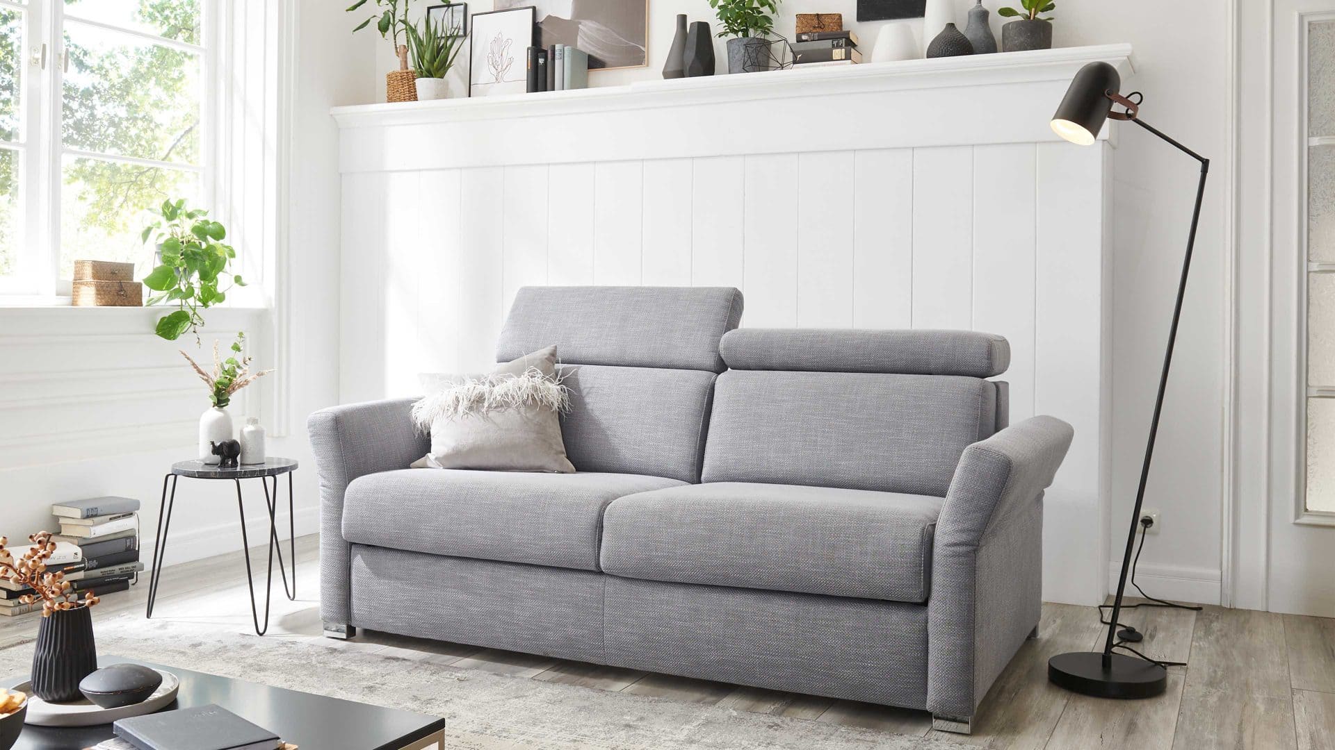 Hellgraues Schlafsofa 