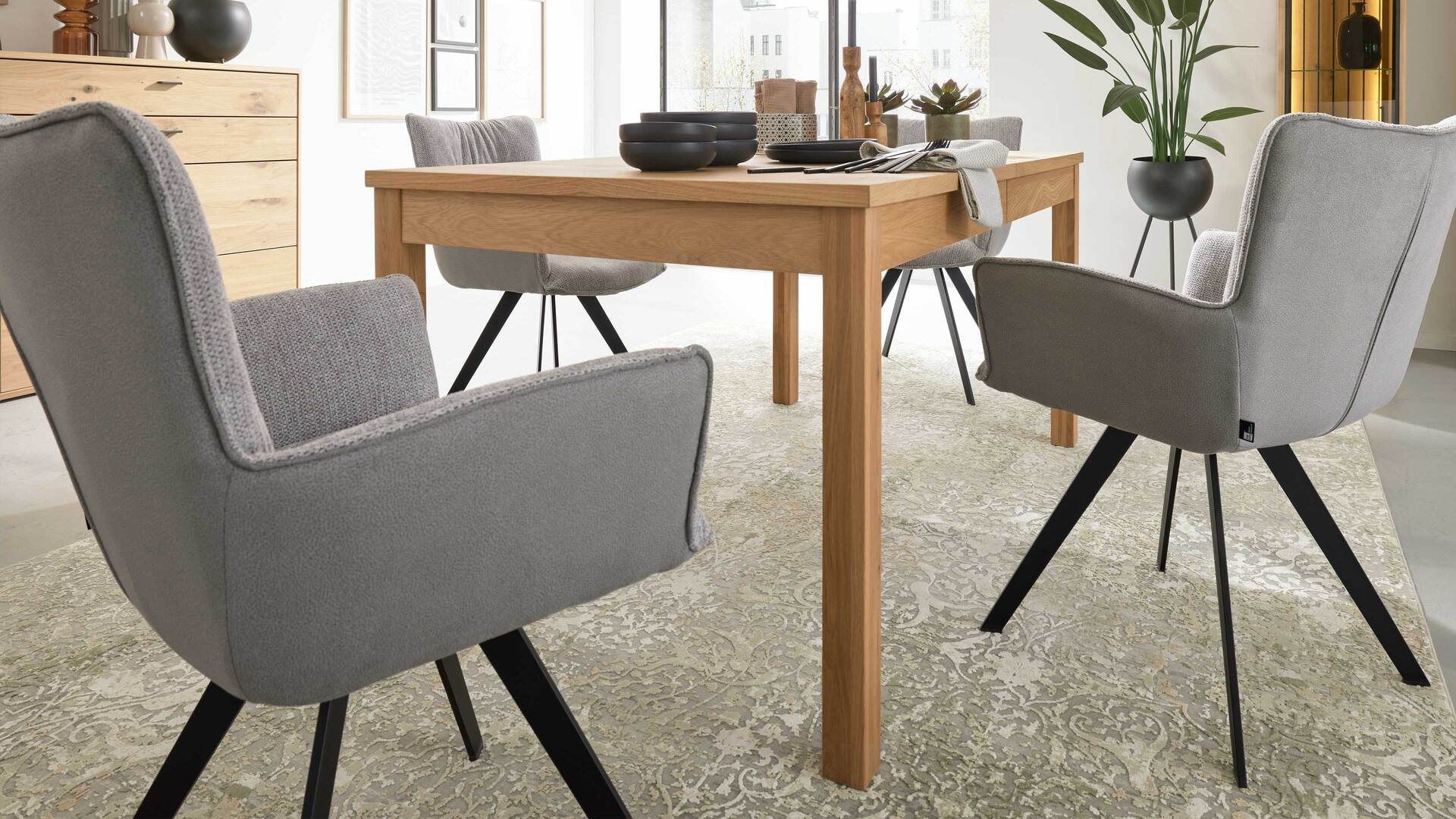 Interliving Wohnzimmer Serie 2024 - Auszugtisch