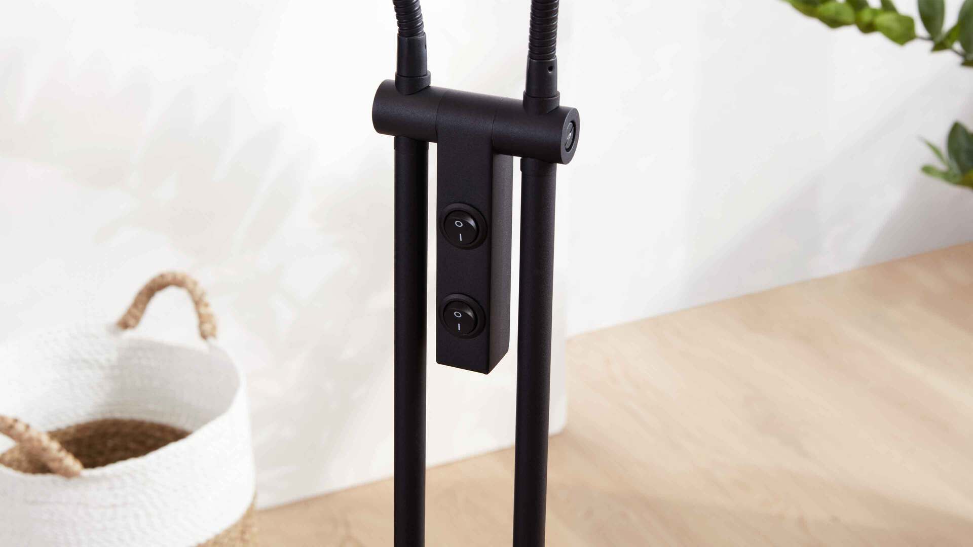 Interliving Leuchten Serie 9341 - Stehleuchte