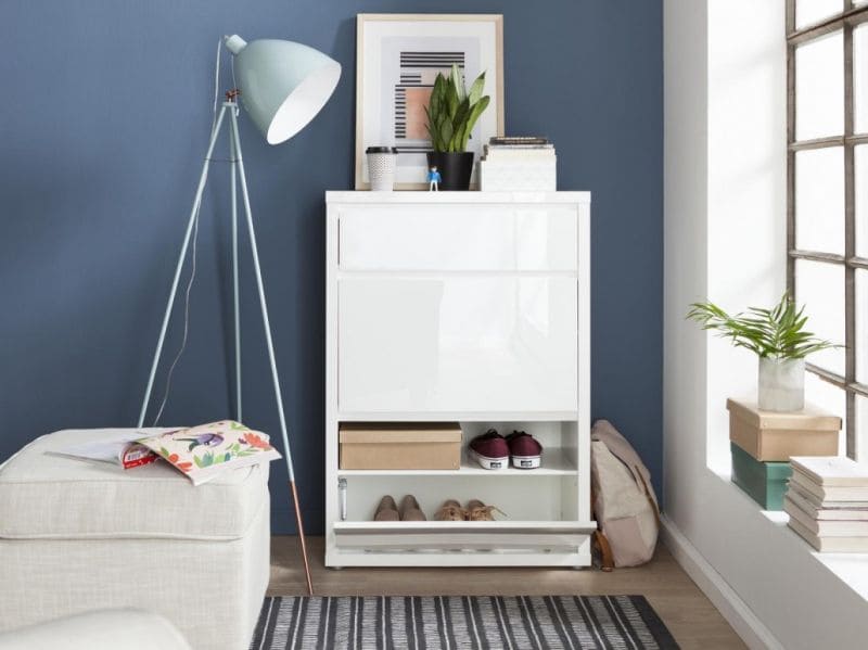 Schuschrank in Weiß und Hochglanzoptik