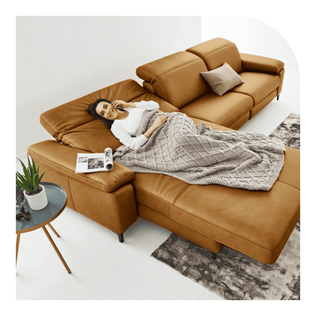 Organge farbiges Ecksofa