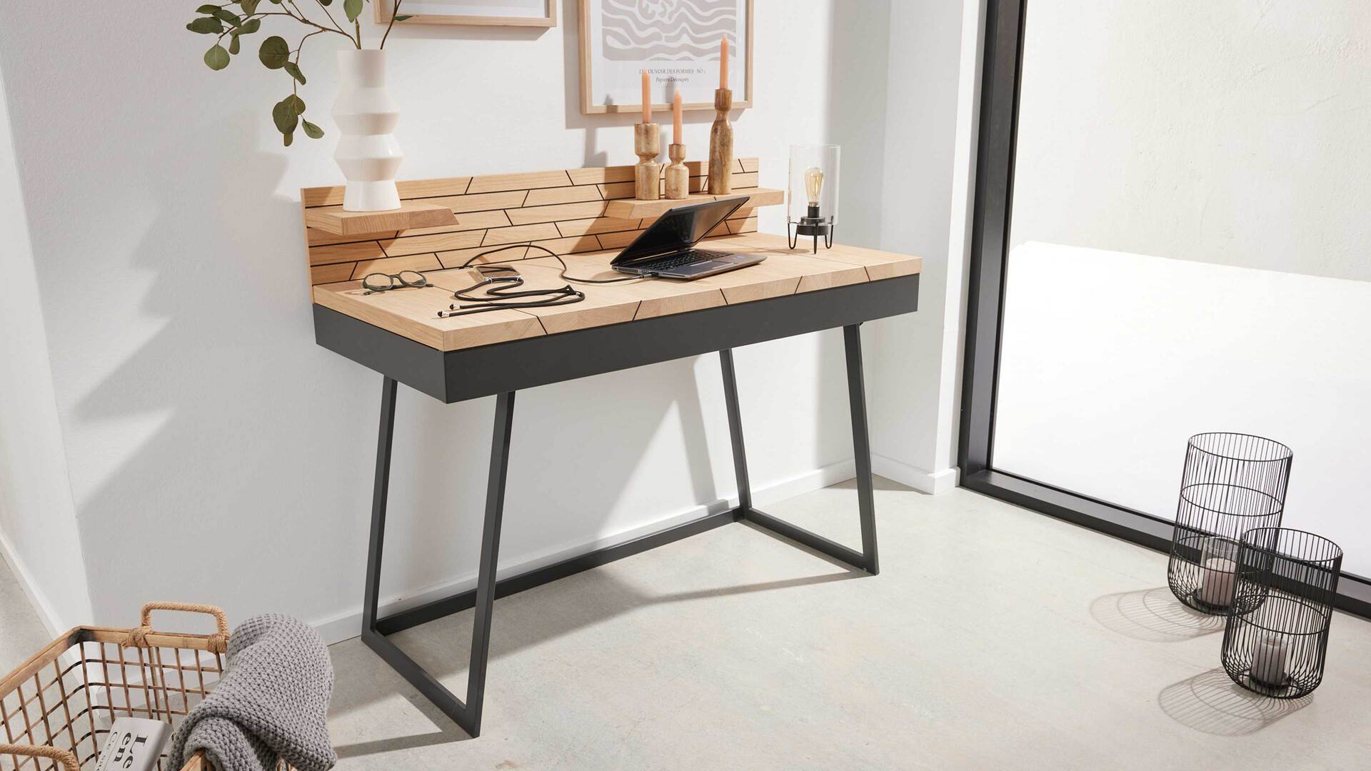 Interliving Wohnzimmer Serie 2108 - Schreibtisch 780125 Interliving Wohnzimmer Serie 2108 - Schreibtisch 780125