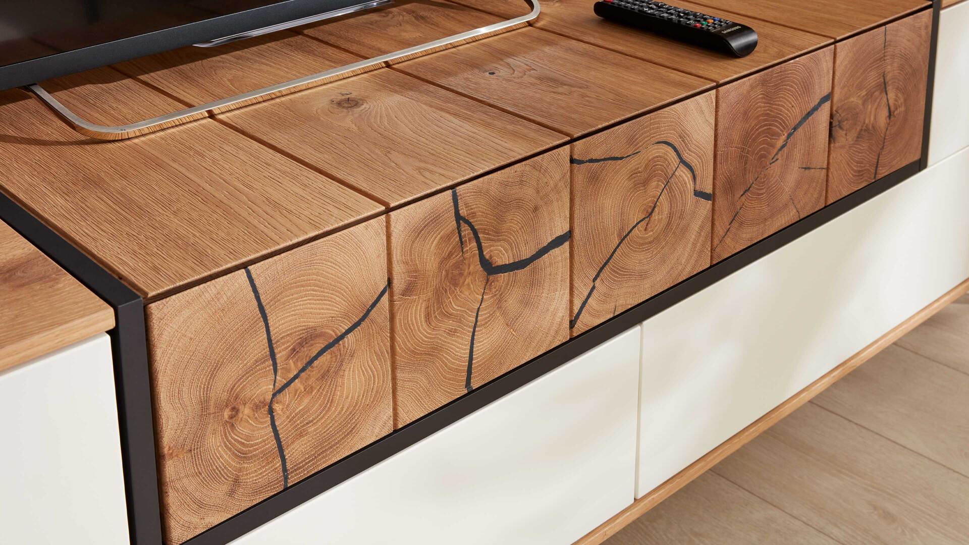 Interliving Wohnzimmer Serie 2106 – Lowboard 620601 Interliving Wohnzimmer Serie 2106 – Lowboard 620601