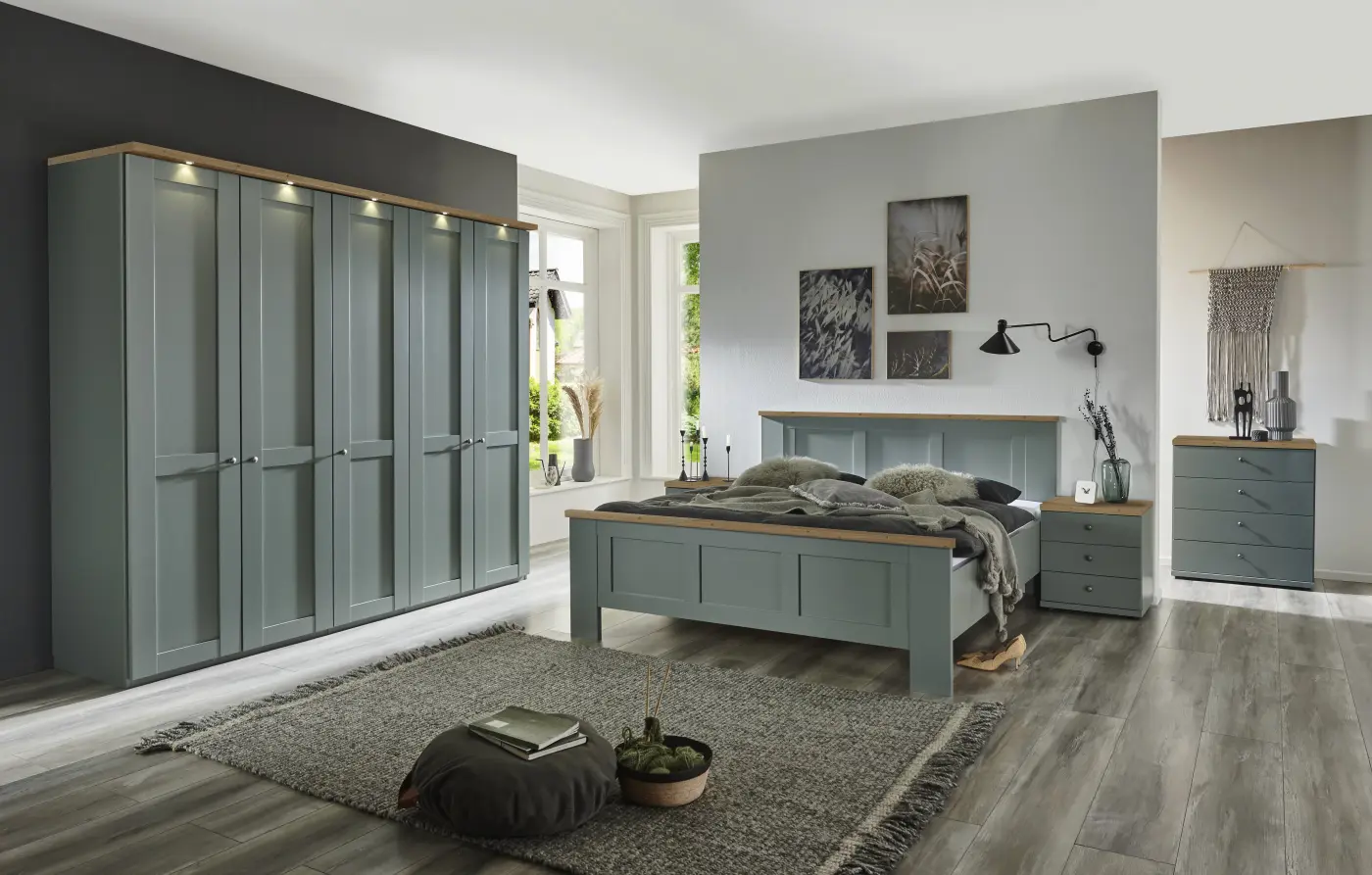Schlafzimmer in salbeigrün