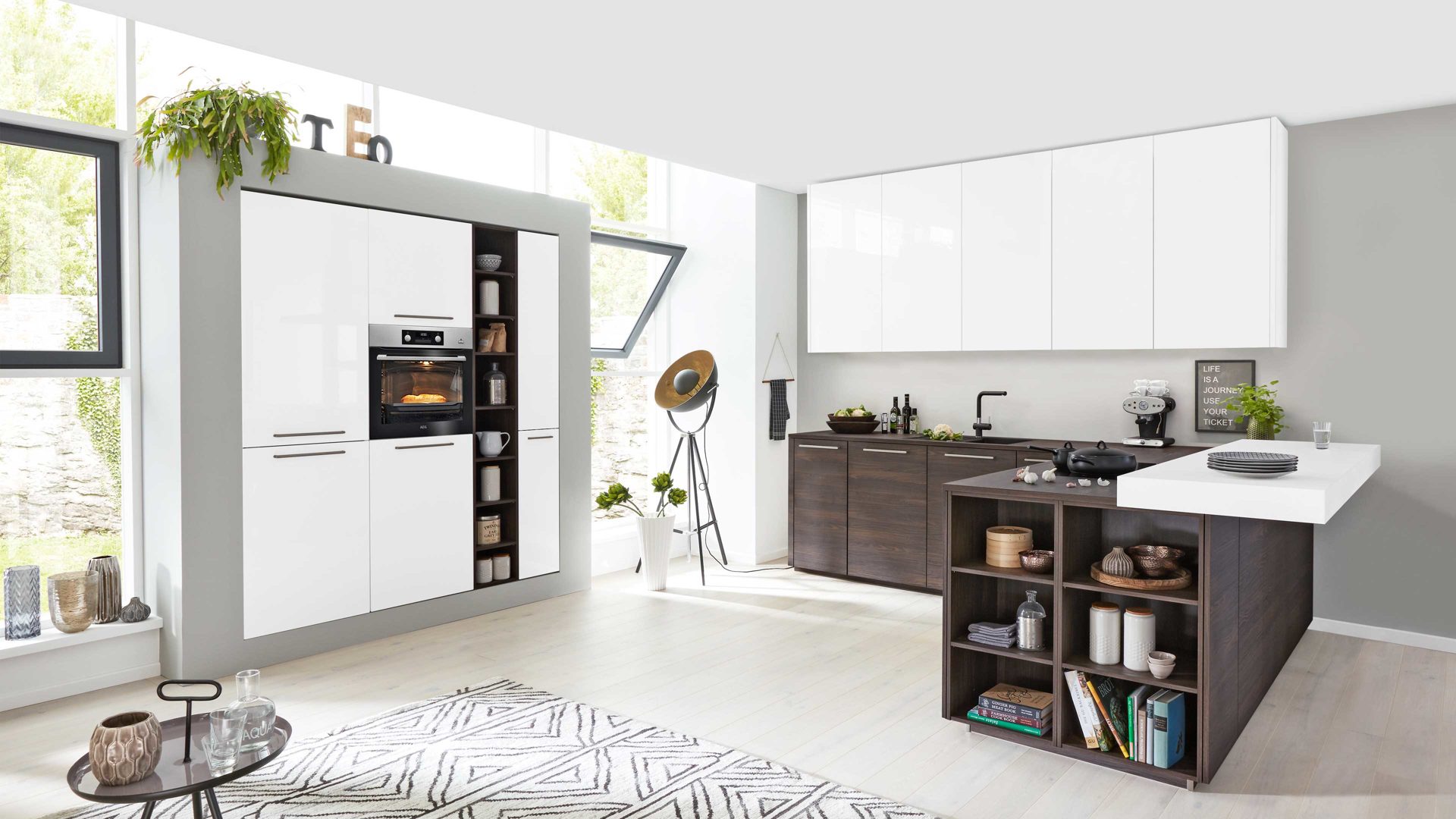 Helle und moderne Küche von Interliving
