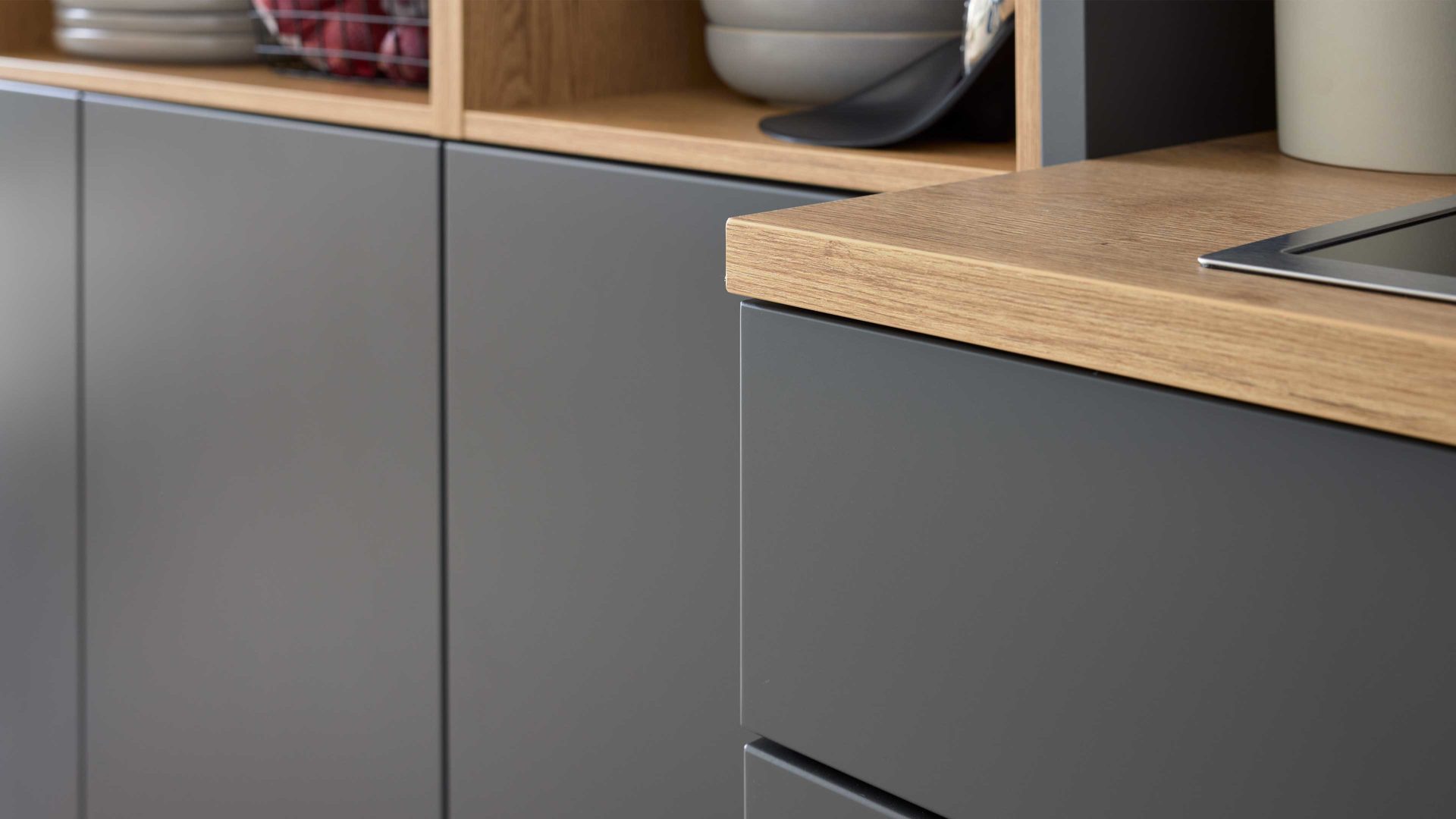 Interliving Küche Serie 3070 mit SIEMENS-Einbauger