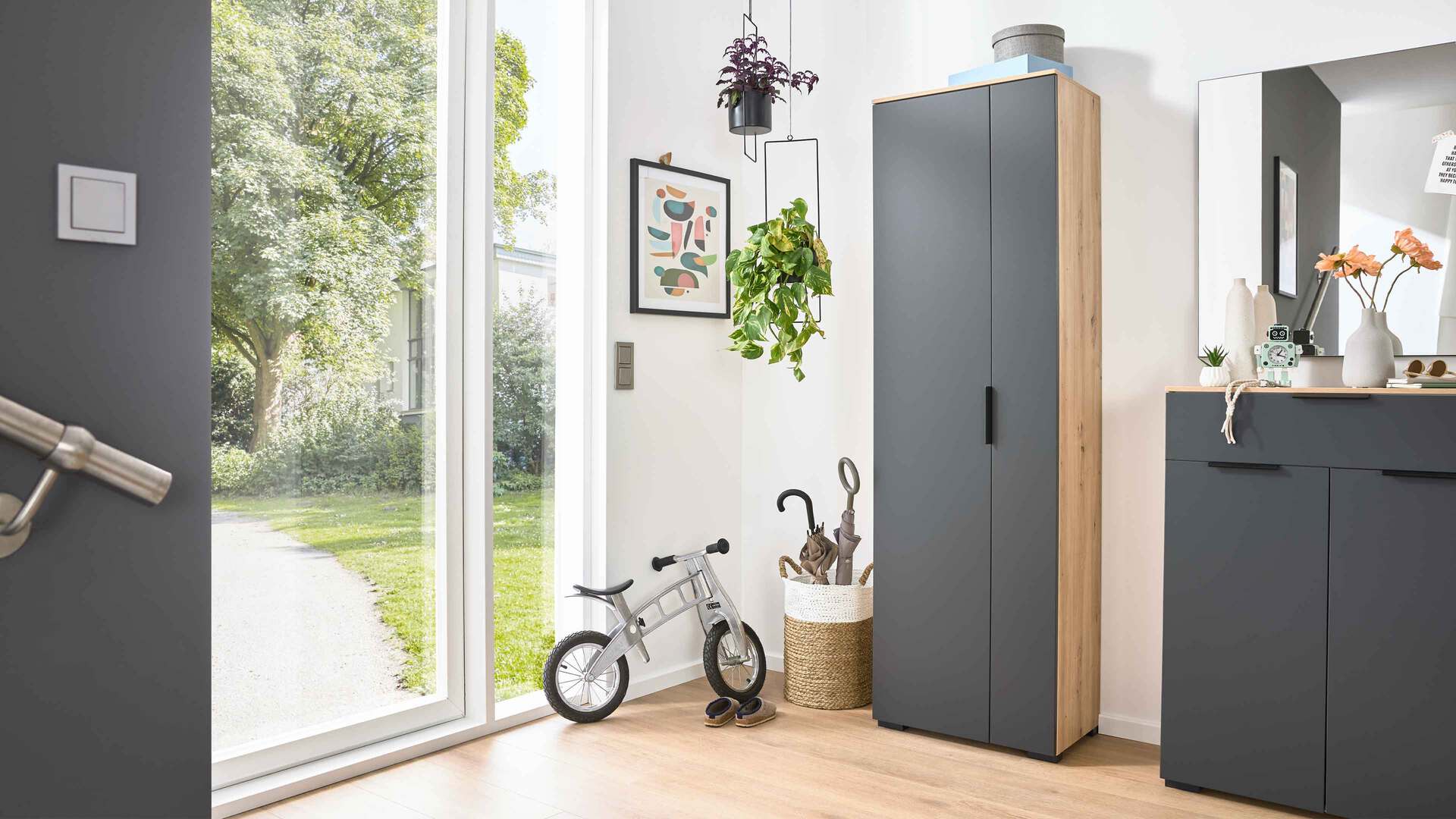 Interliving Garderobe Serie 6012 - Garderobenschrank INL-520 Interliving Garderobe Serie 6012 - Garderobenschrank INL-520