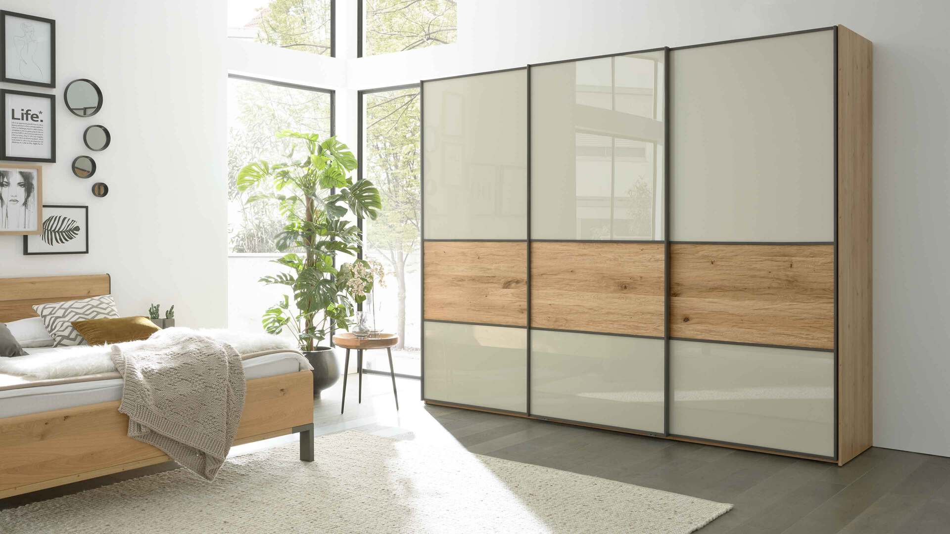 Interliving Schlafzimmer Serie 1027 Schwebetürenschrank 801