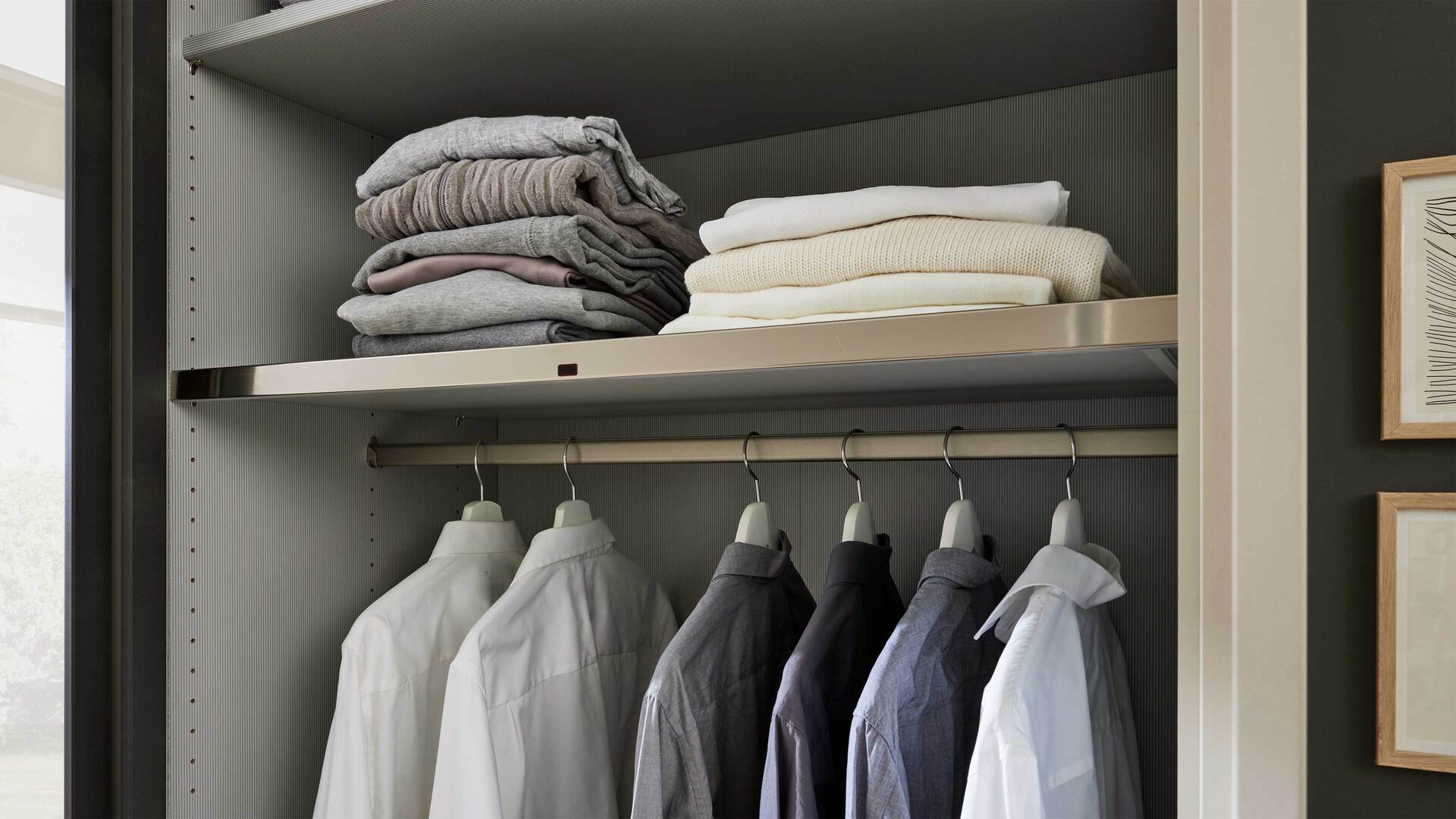 Interliving Kleiderschrank Serie 1205 – Schwebetürenschrank 637 Interliving Kleiderschrank Serie 1205 – Schwebetürenschrank 637