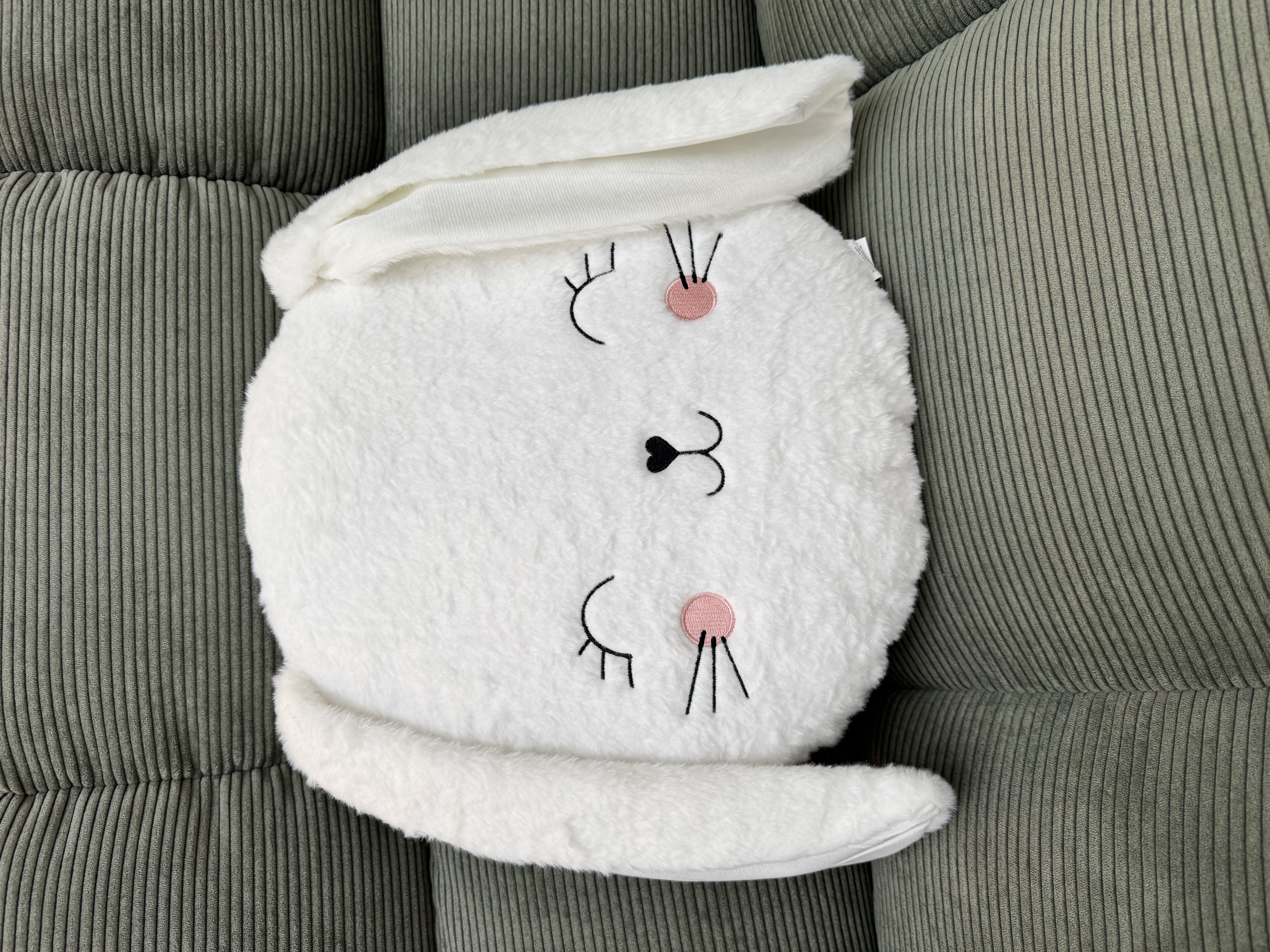 Kissen Smilly – der kuschelige Sofahase