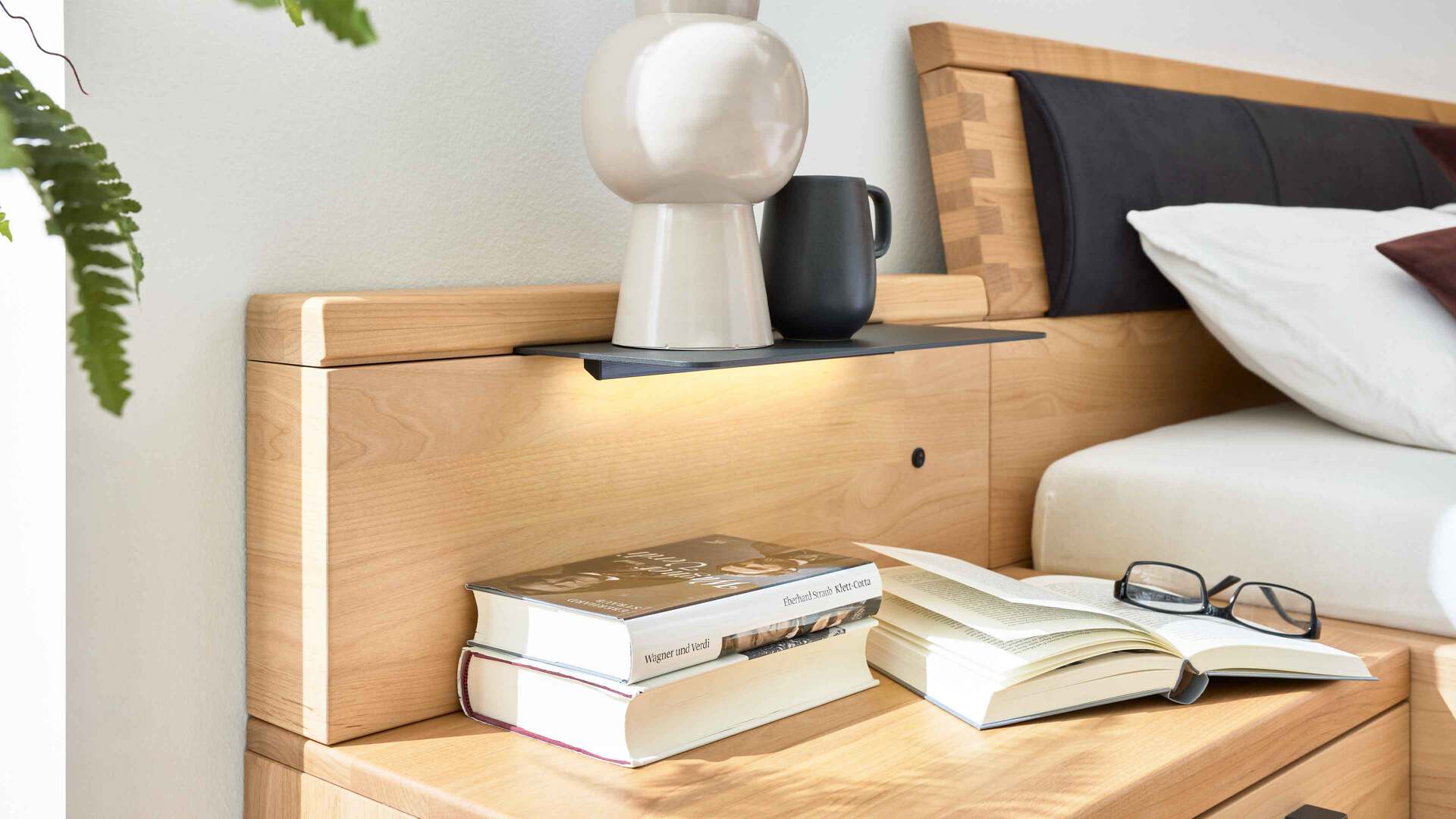 Interliving Schlafzimmer Serie 1028 Paneelaufsatz-Set 1672B