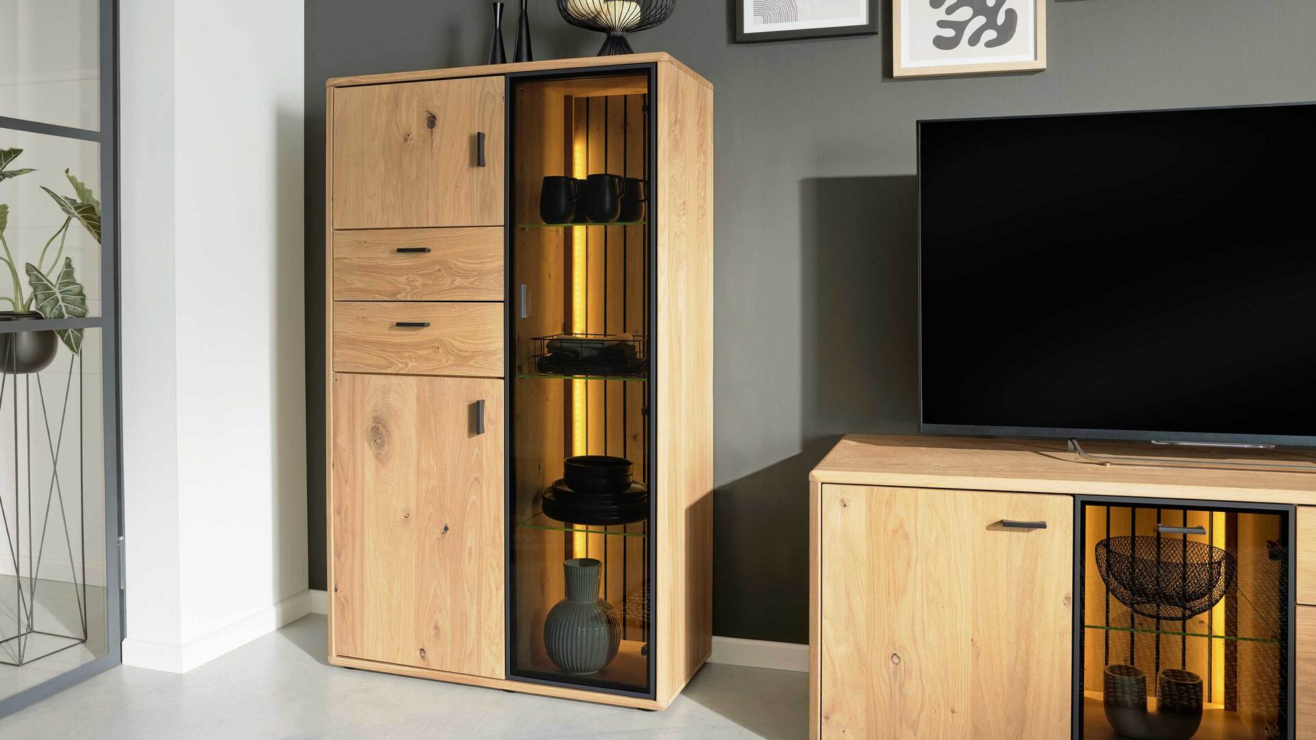 Interliving Wohnzimmer Serie 2024 - Highboard