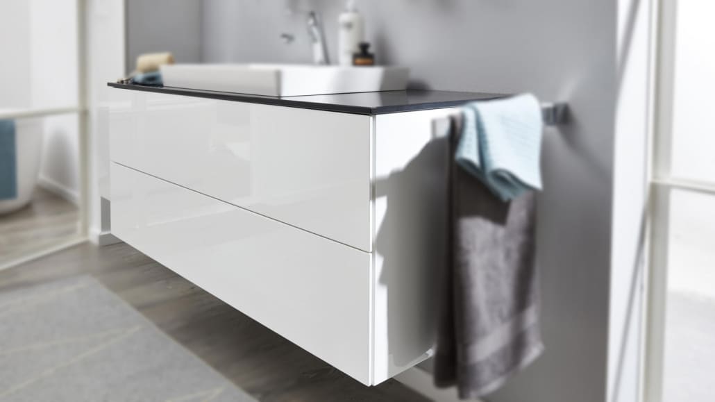 Hochglanzoptik Badezimmerschrank in weiß