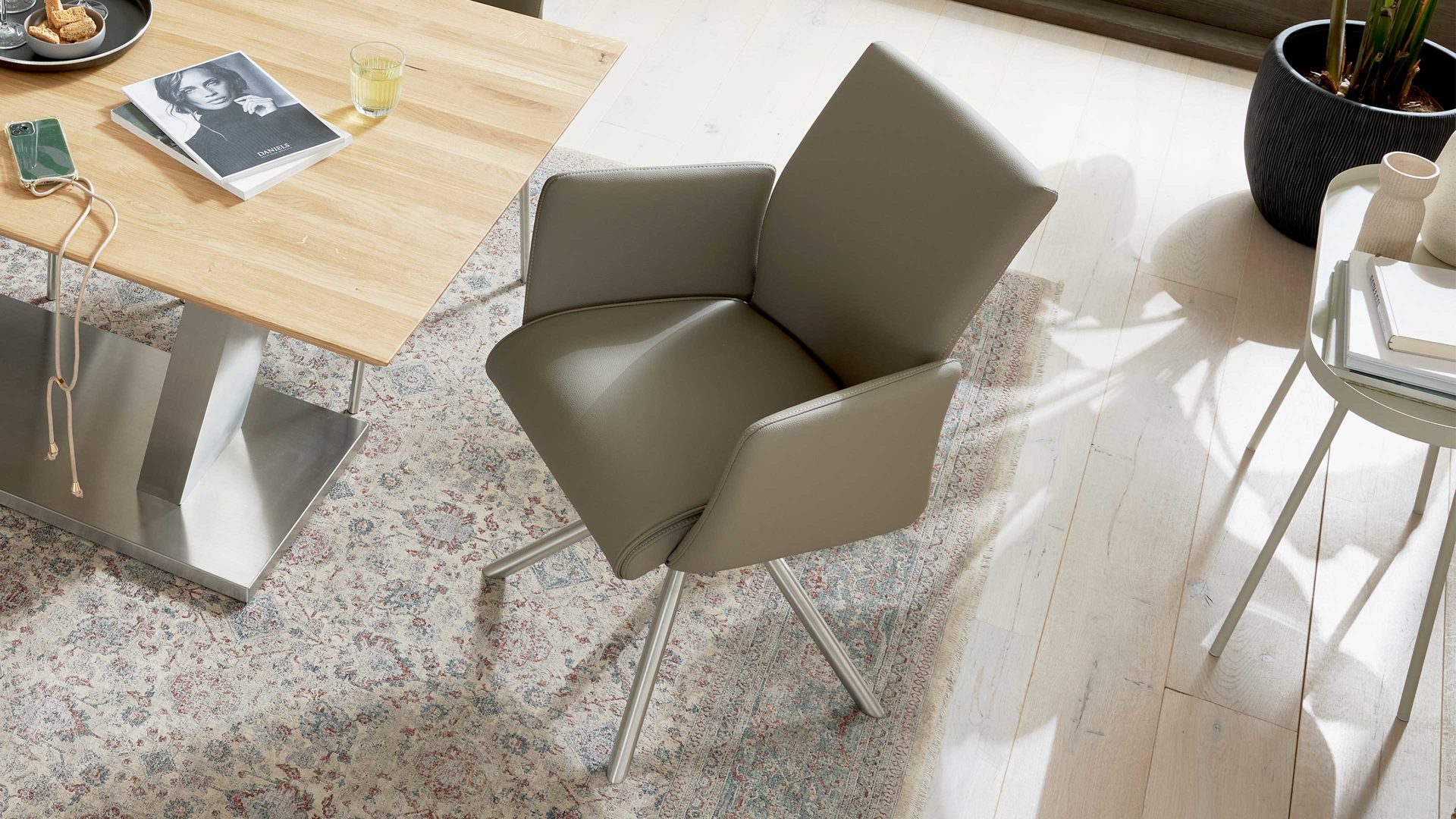 Interliving Armlehnstuhl Serie 5122