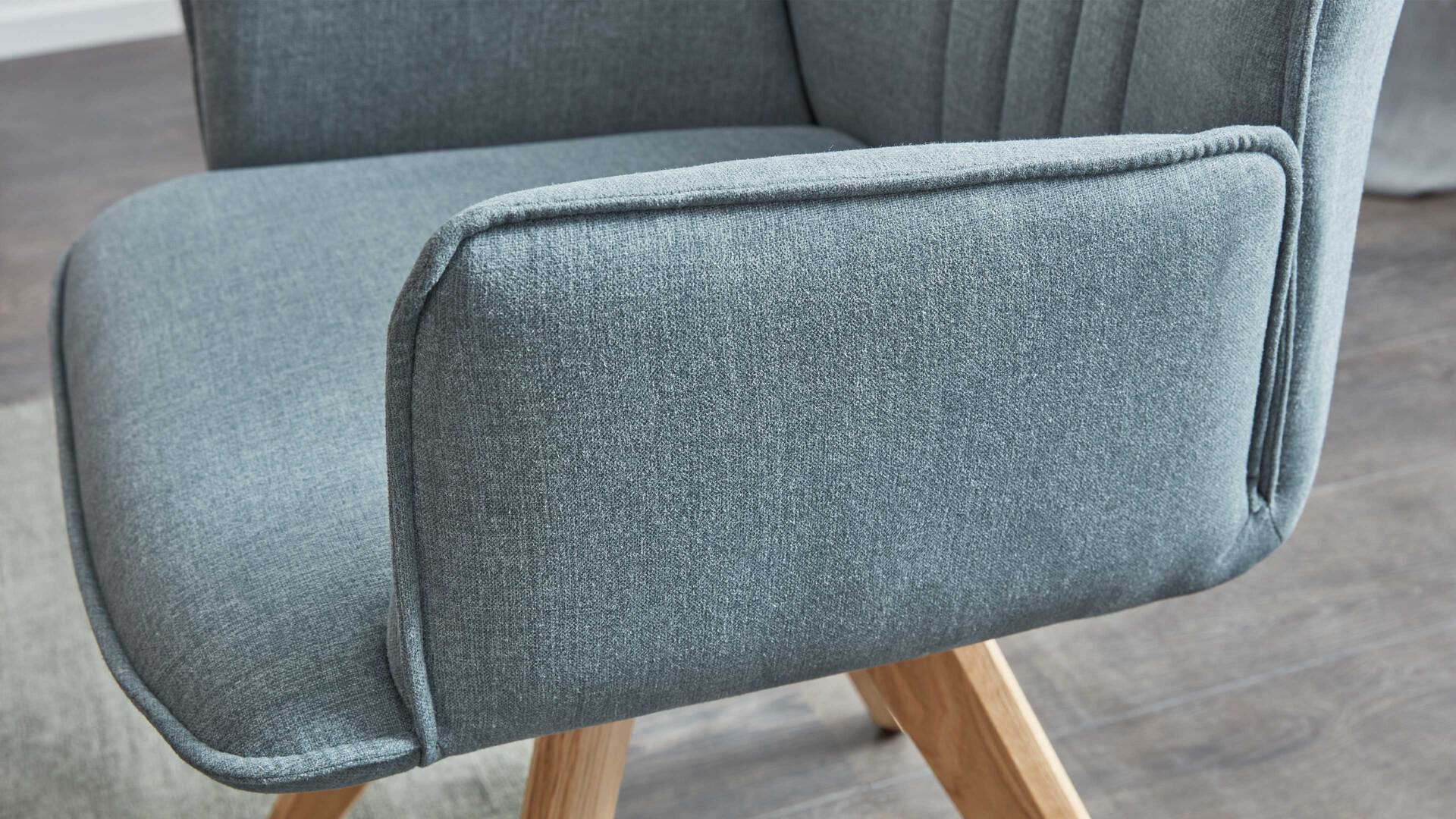 Interliving Esszimmer Serie 5102 – Armlehn-Polsterstuhl U112 mit Drehfunktion Interliving Esszimmer Serie 5102 – Armlehn-Polsterstuhl U112 mit Drehfunktion