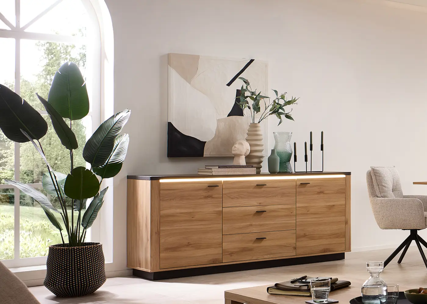Sideboard – Modern trifft Natürlichkeit