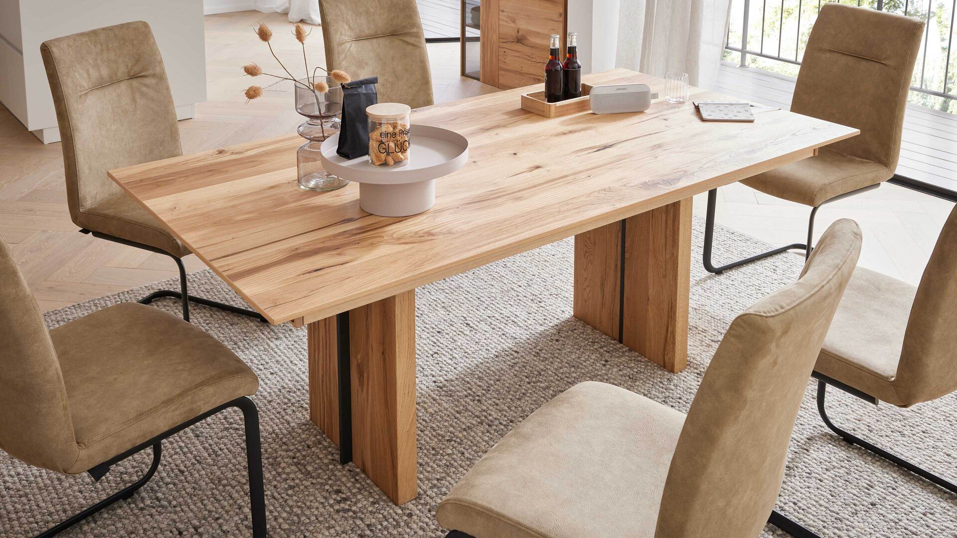 Interliving Esszimmer Serie 5604 - Esstisch V355-0300