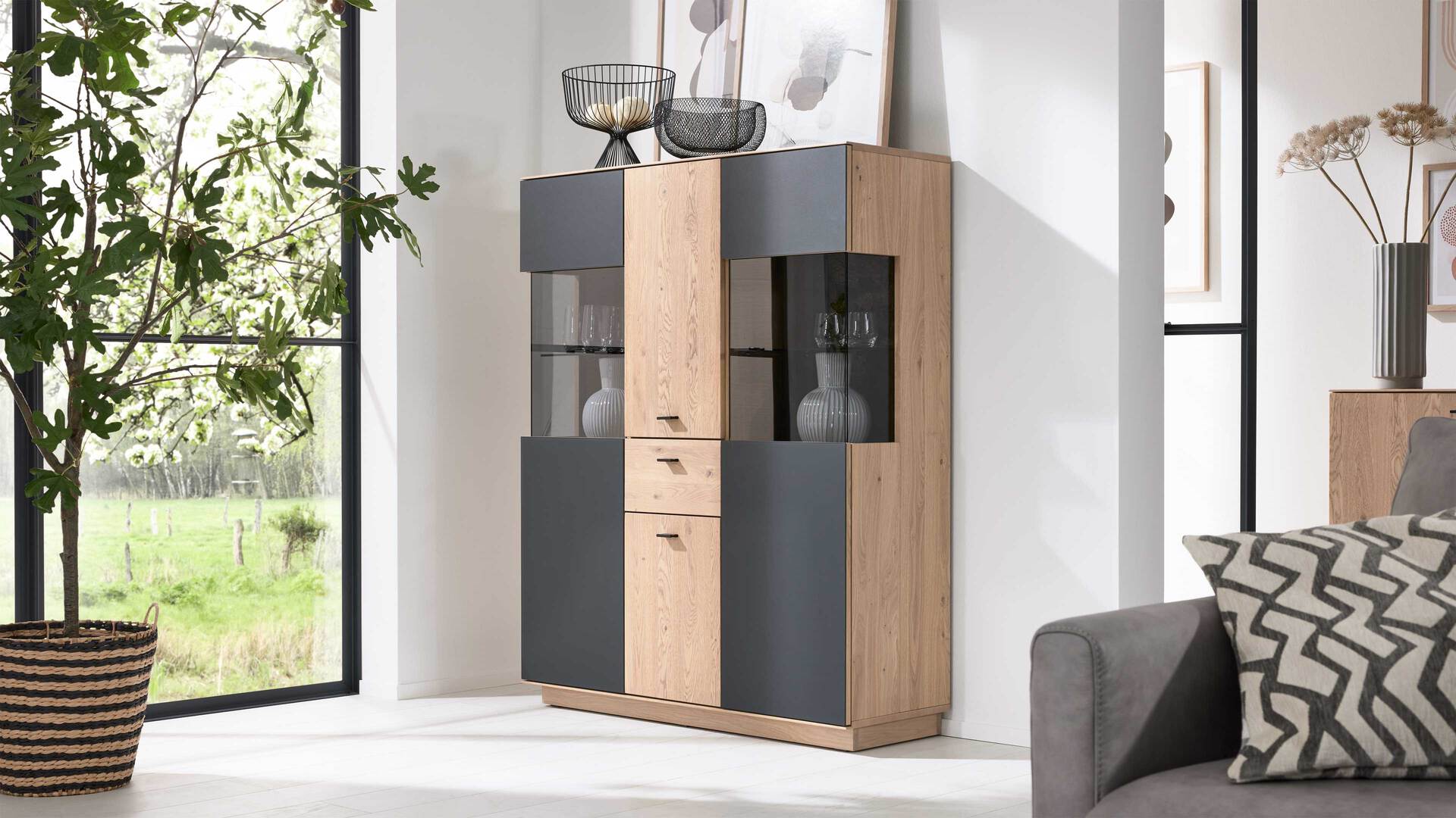 Interliving Wohnzimmer Serie 2025 - Highboard 22 Interliving Wohnzimmer Serie 2025 - Highboard 22